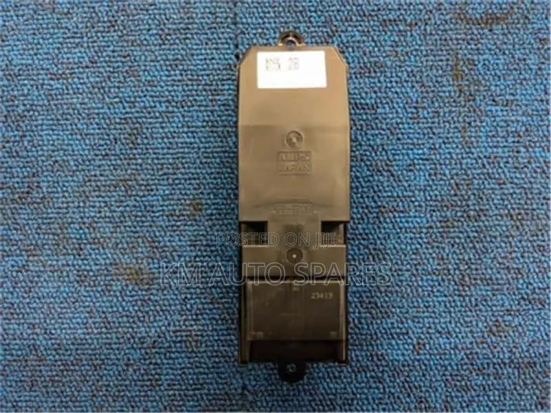 Suzuki Alto Main Power Window Switch.