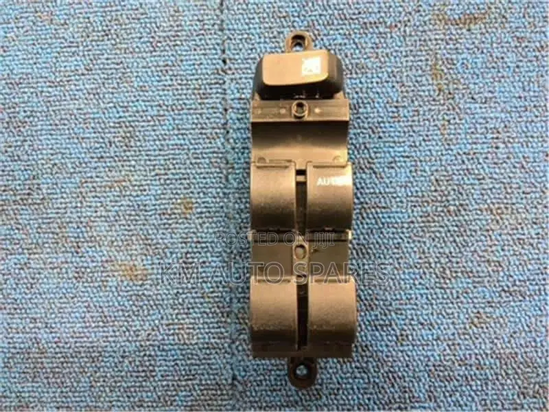 Suzuki Alto Main Power Window Switch.
