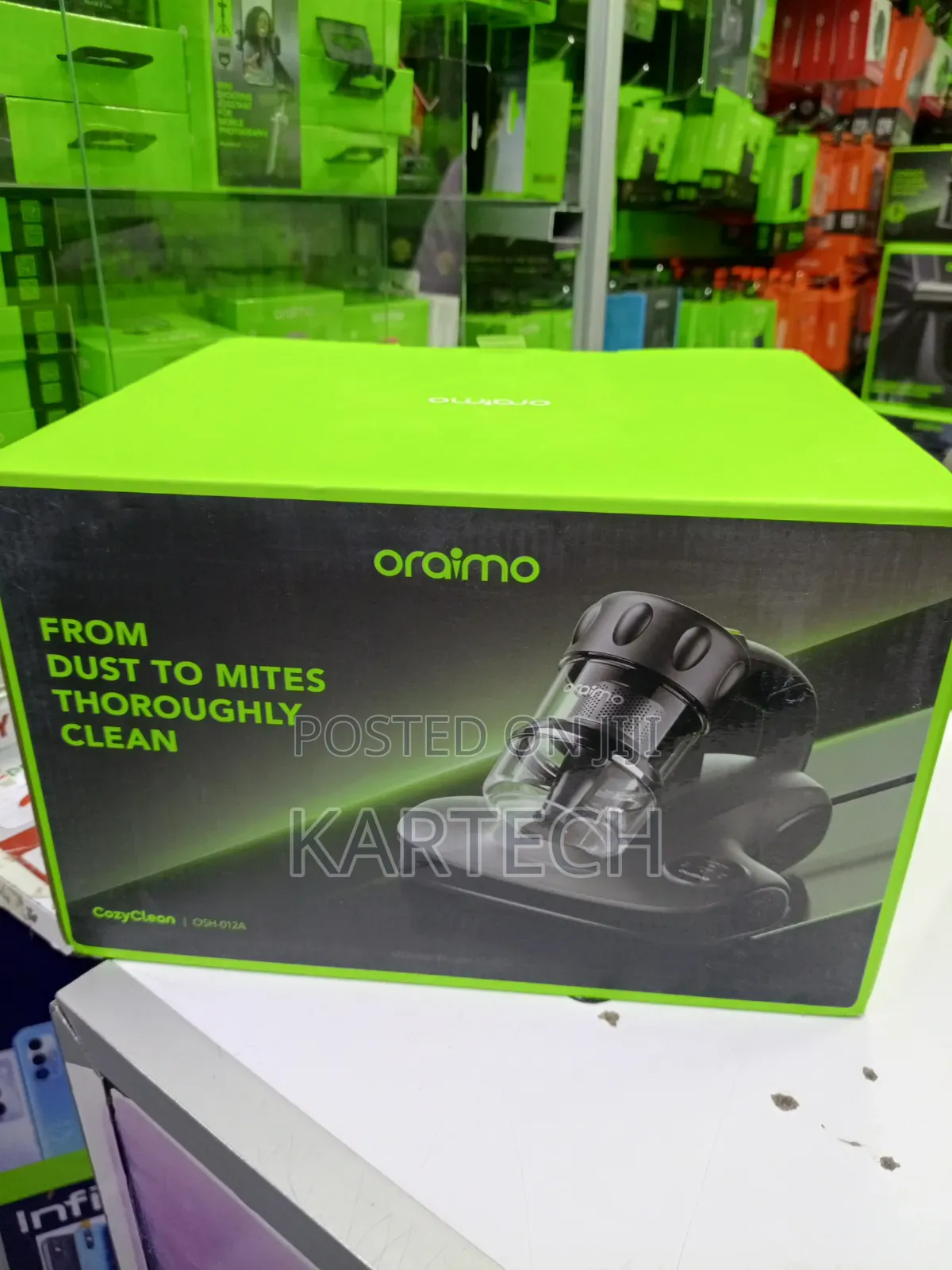 Oraimo OSH-012A CozyClean 12kPa Fabric Mattress Vacuum Cleaner