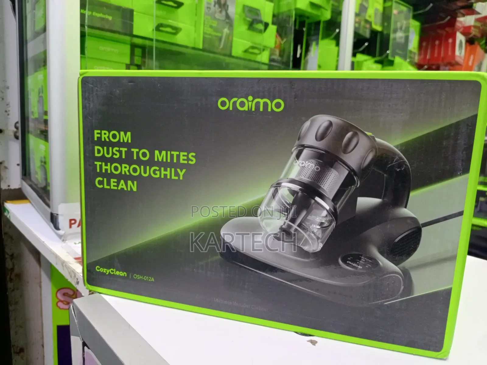 Oraimo Mattress Vacuum Cleaner 12kPa Suction 55°C Hot-Air Circulation