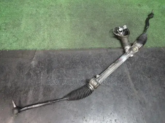 Toyota Vitz Steering Rack.