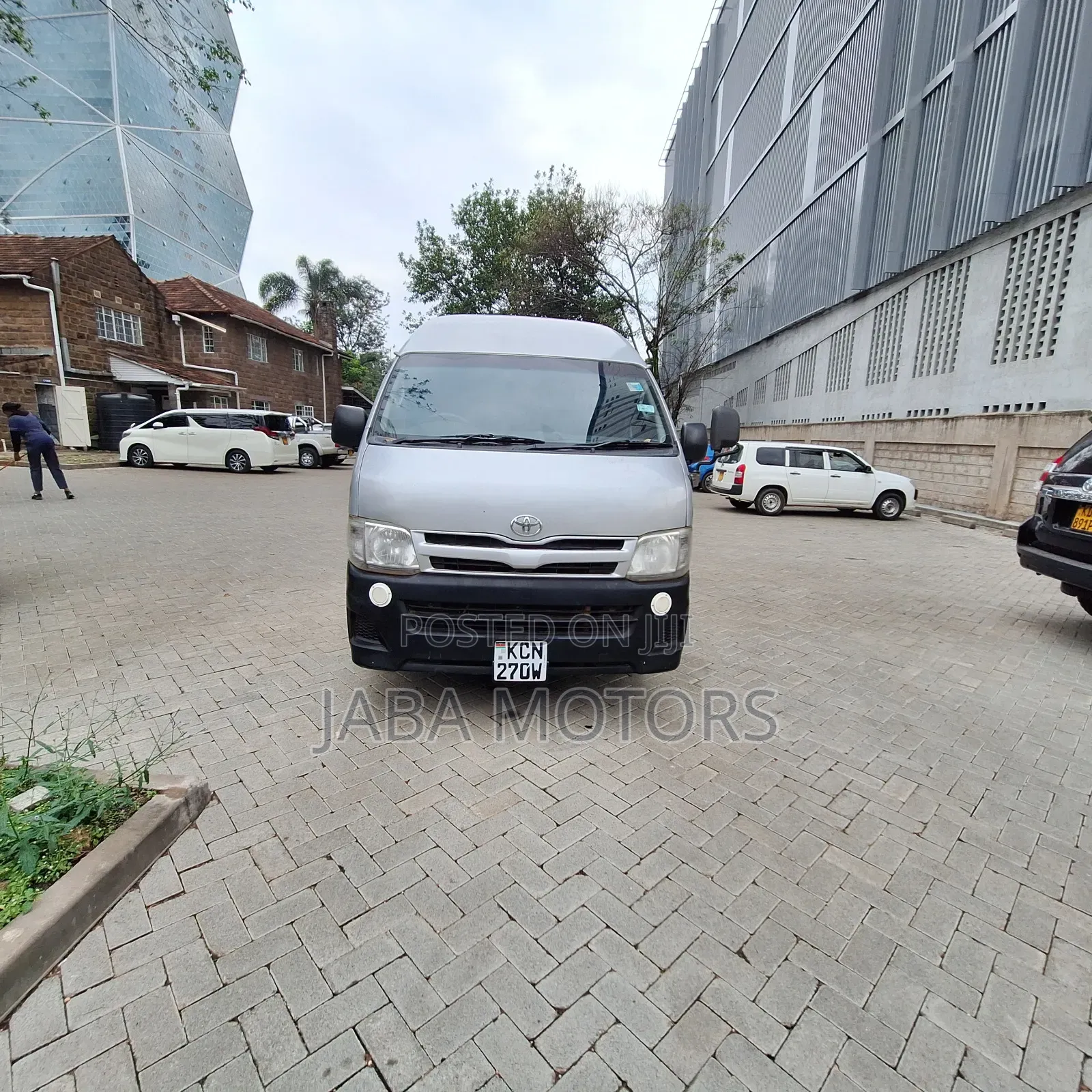 Toyota HiAce 2012 Silver