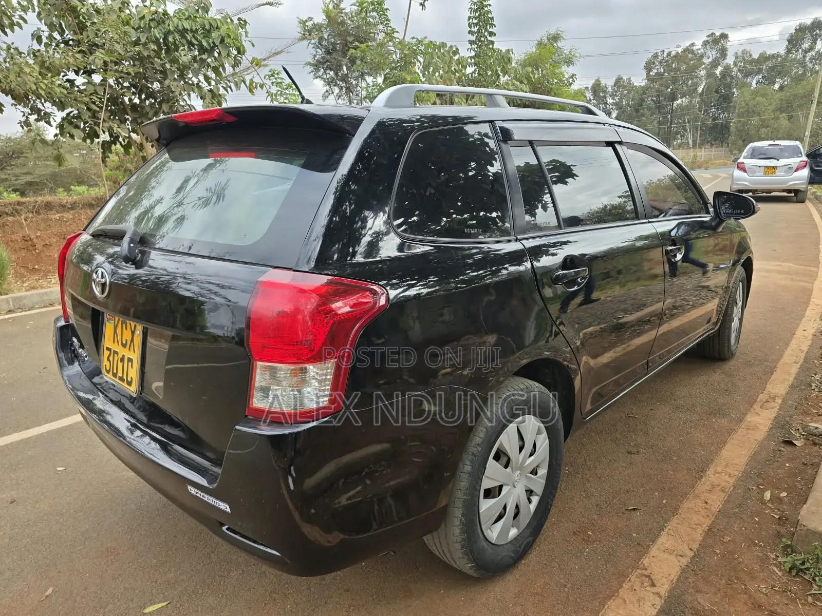 Toyota Corolla Fielder 2015