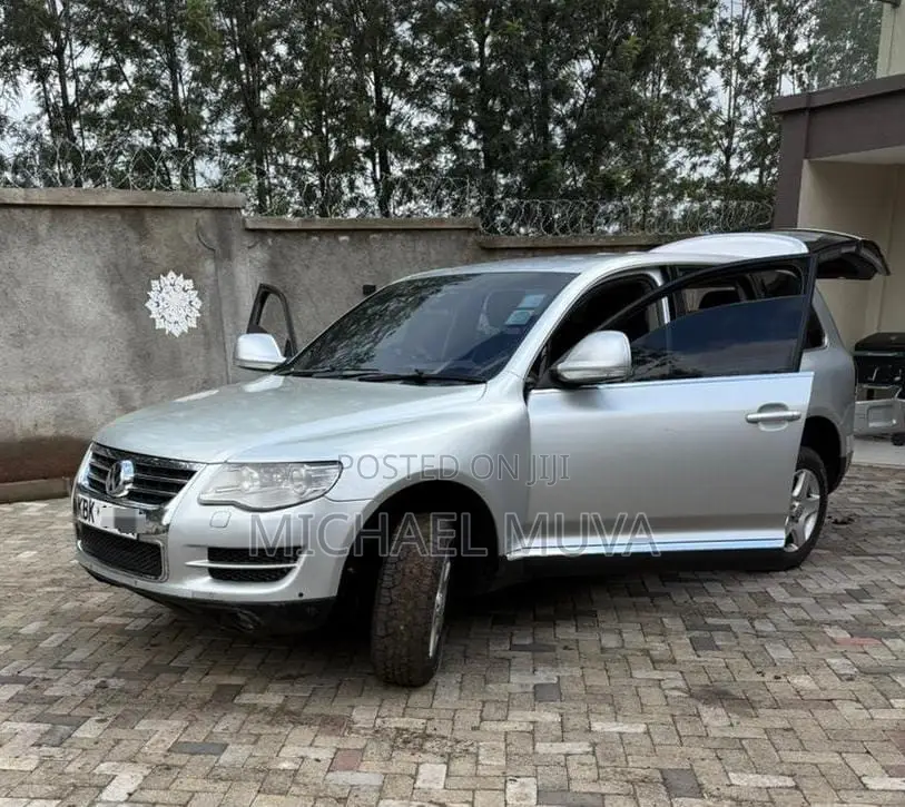 Volkswagen Touareg 3.0 V6 TDI Automatic 2005 Silver