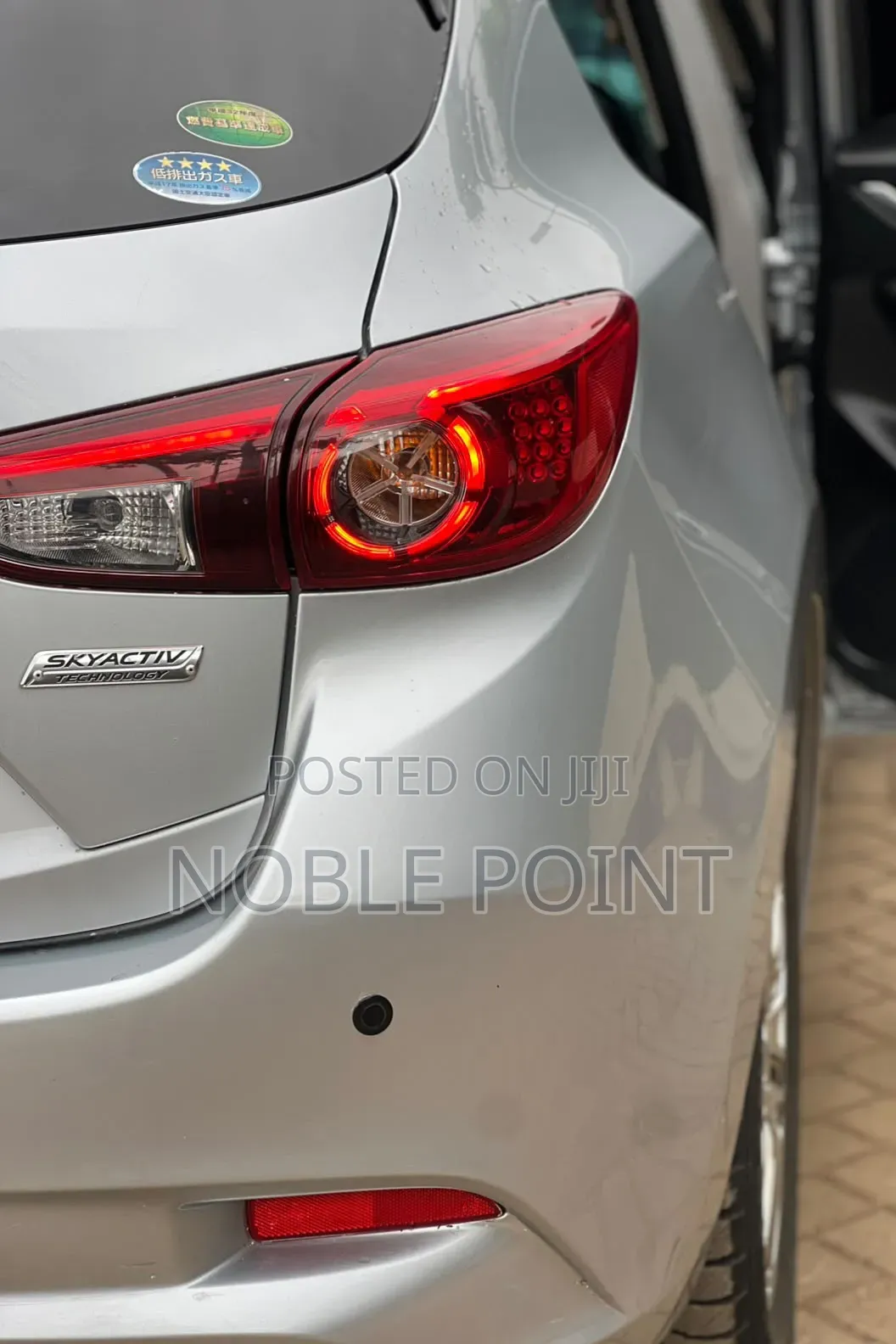 Mazda Axela 2018 Silver