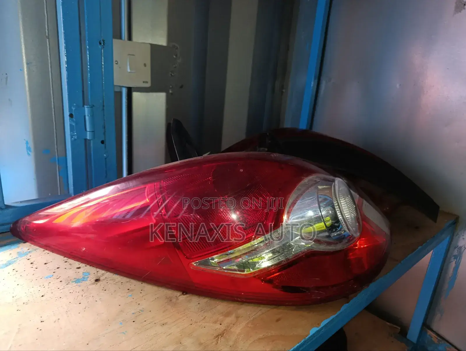 Tiida Hatchback Taillight
