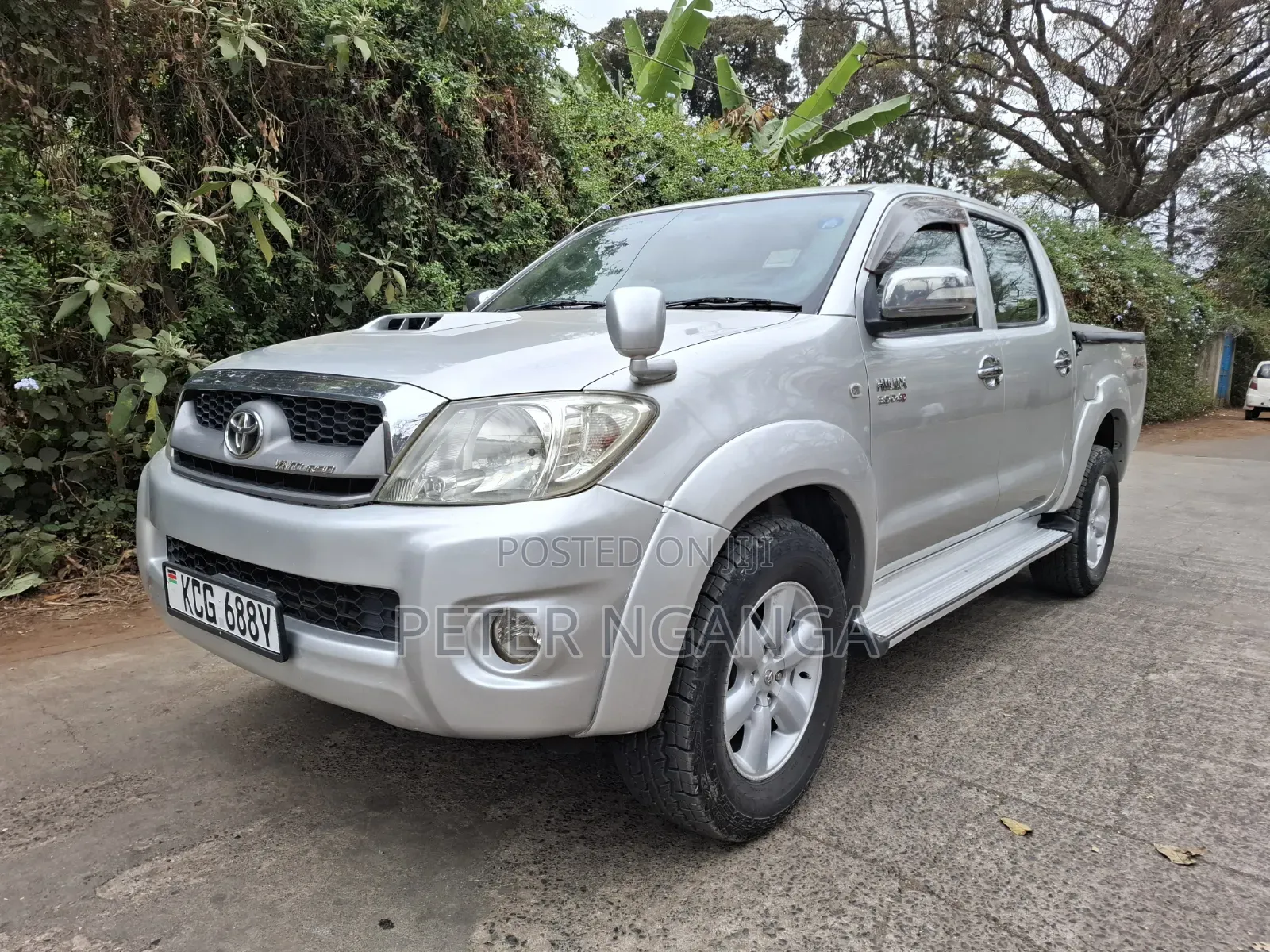 Toyota Hilux 2010 Silver