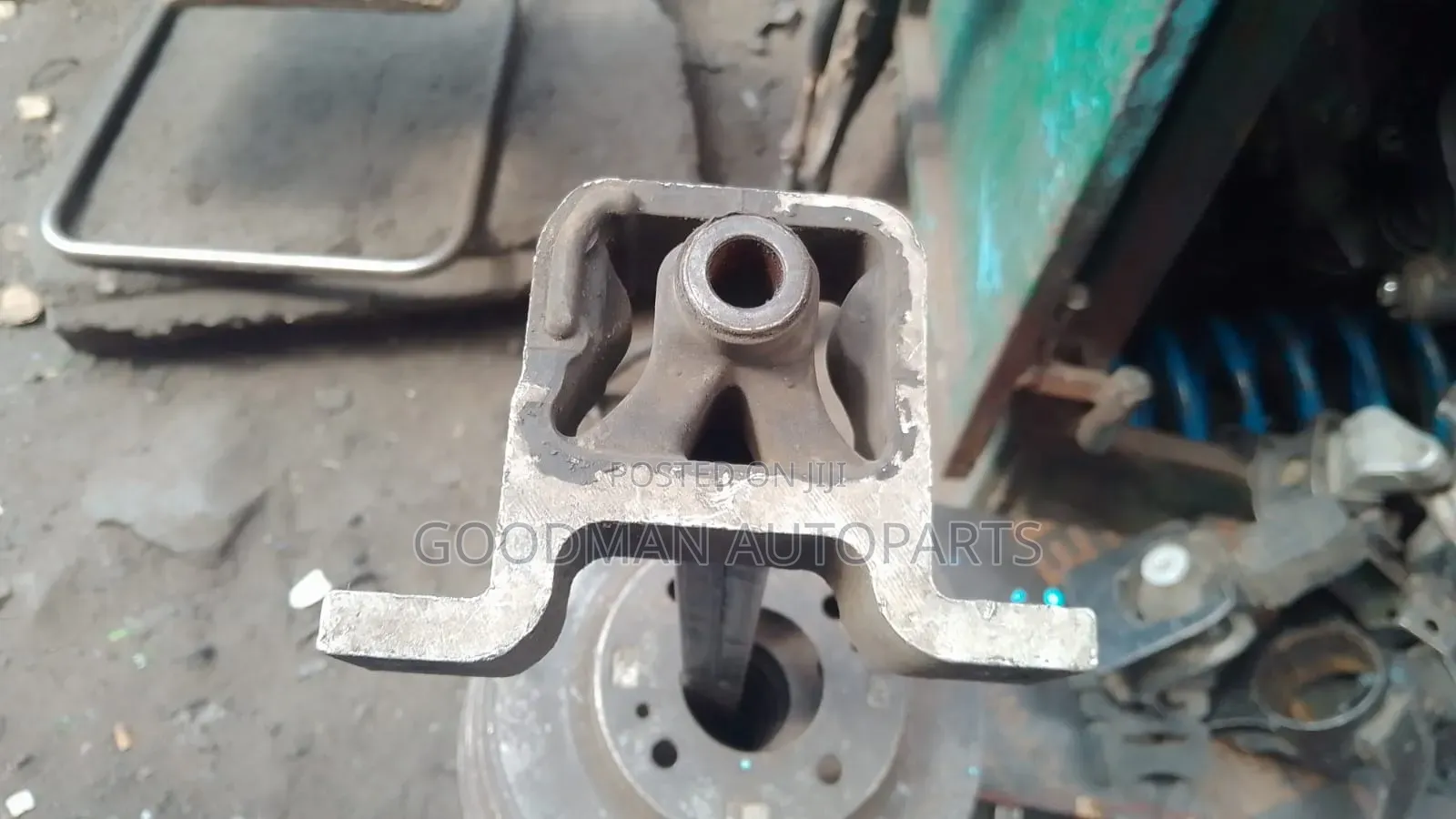 Honda Step Wagon Battery Mounting
