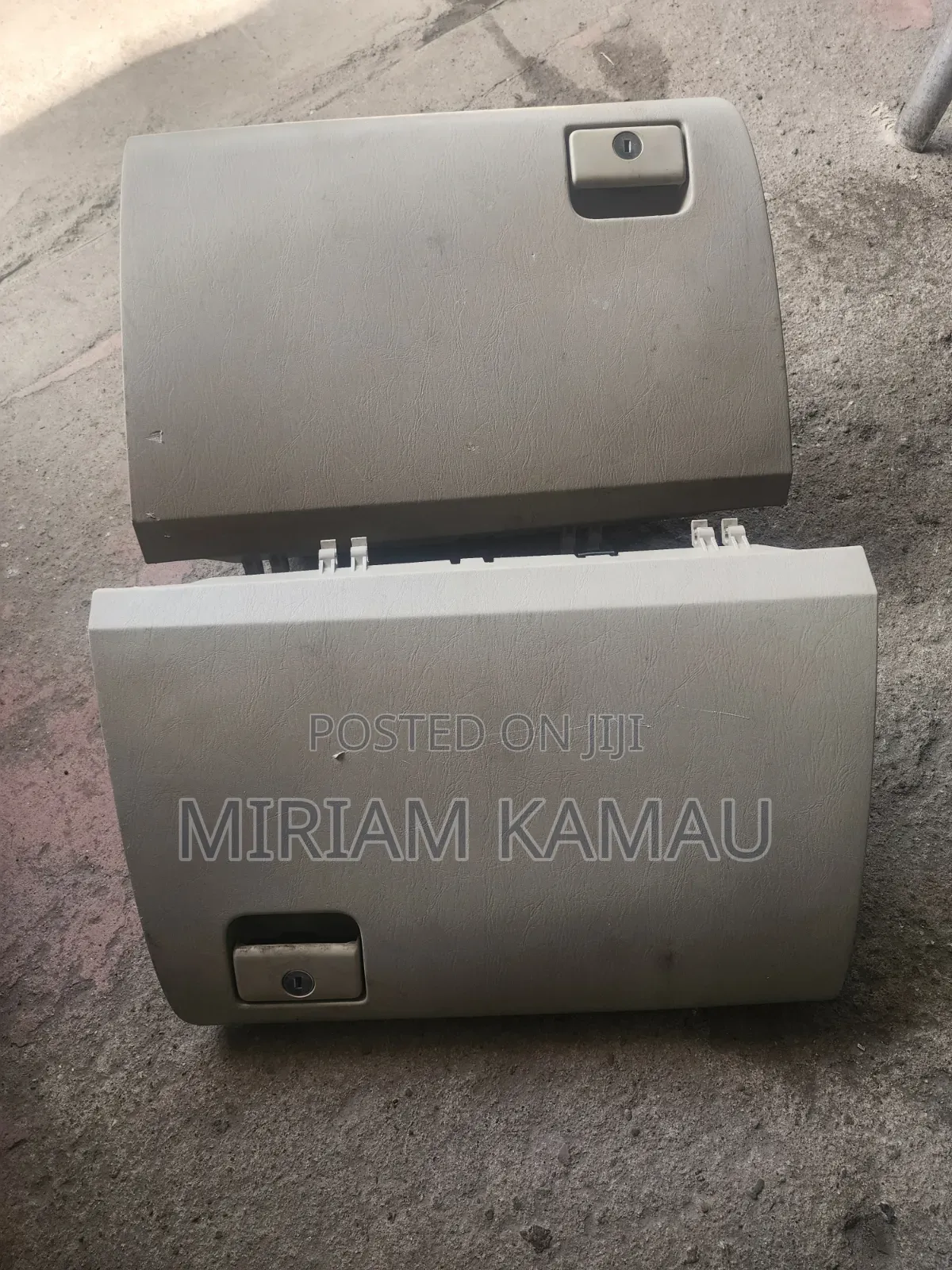 Glove Box Prado 120 Beige