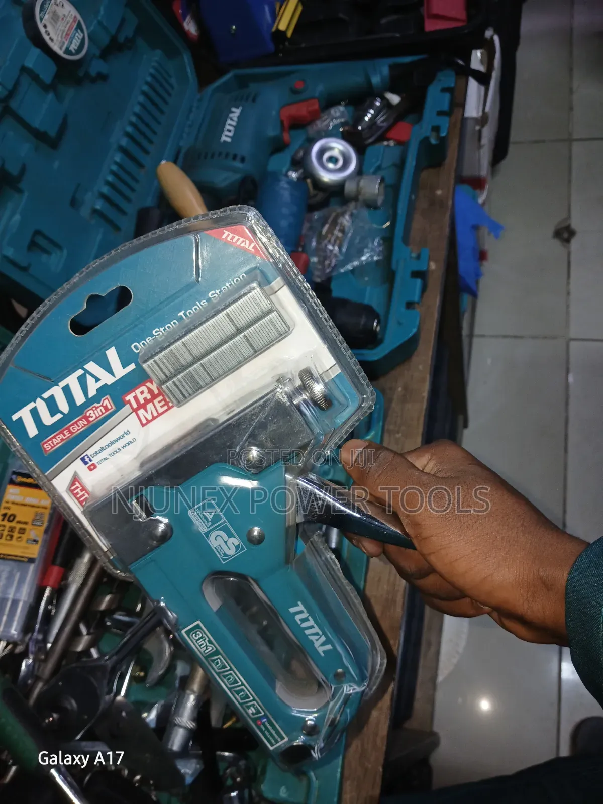 Total 3-in-1 Heavy Duty Manual Staple Gun