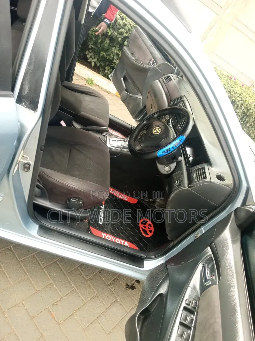 Toyota Corolla Fielder 2005 Silver