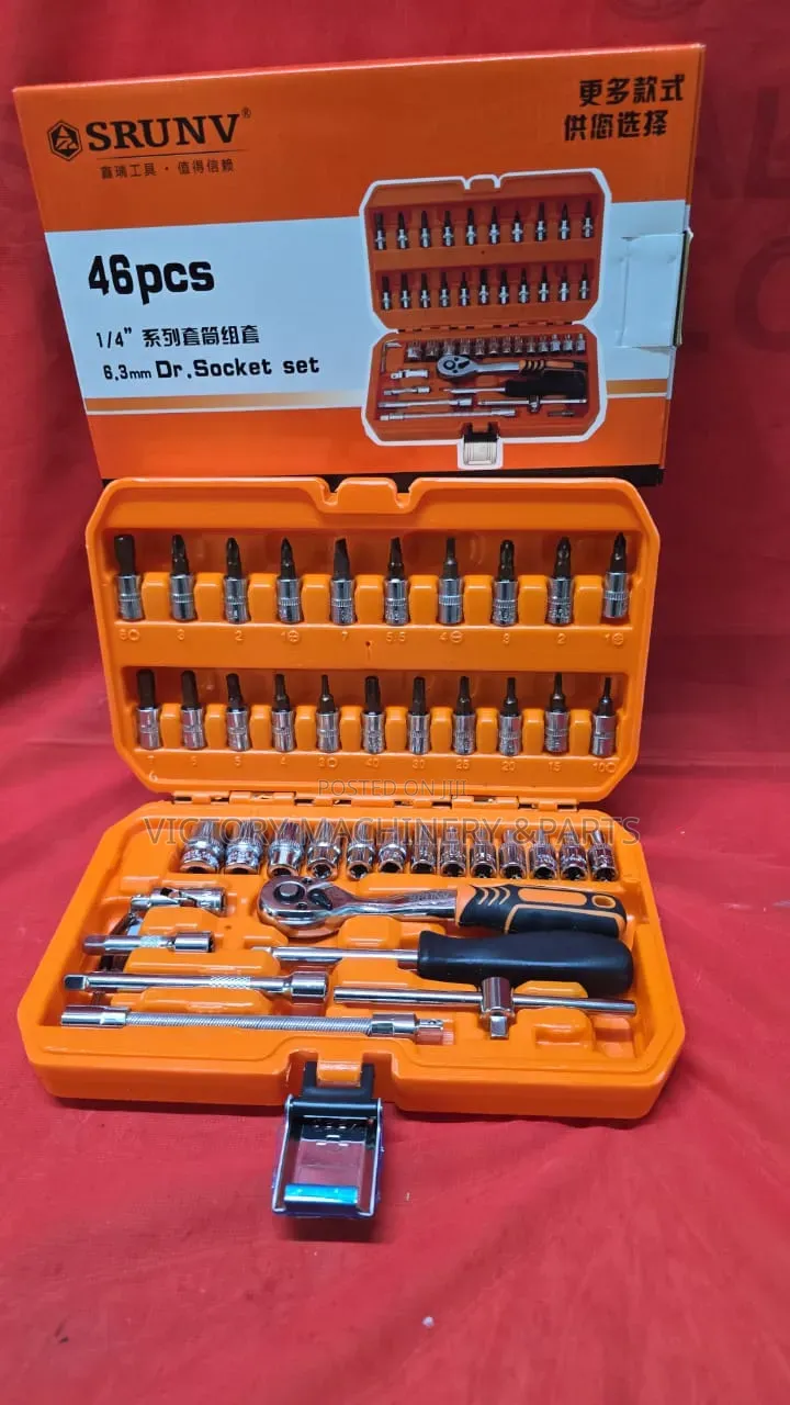 SRUNV 46-Piece Socket Set