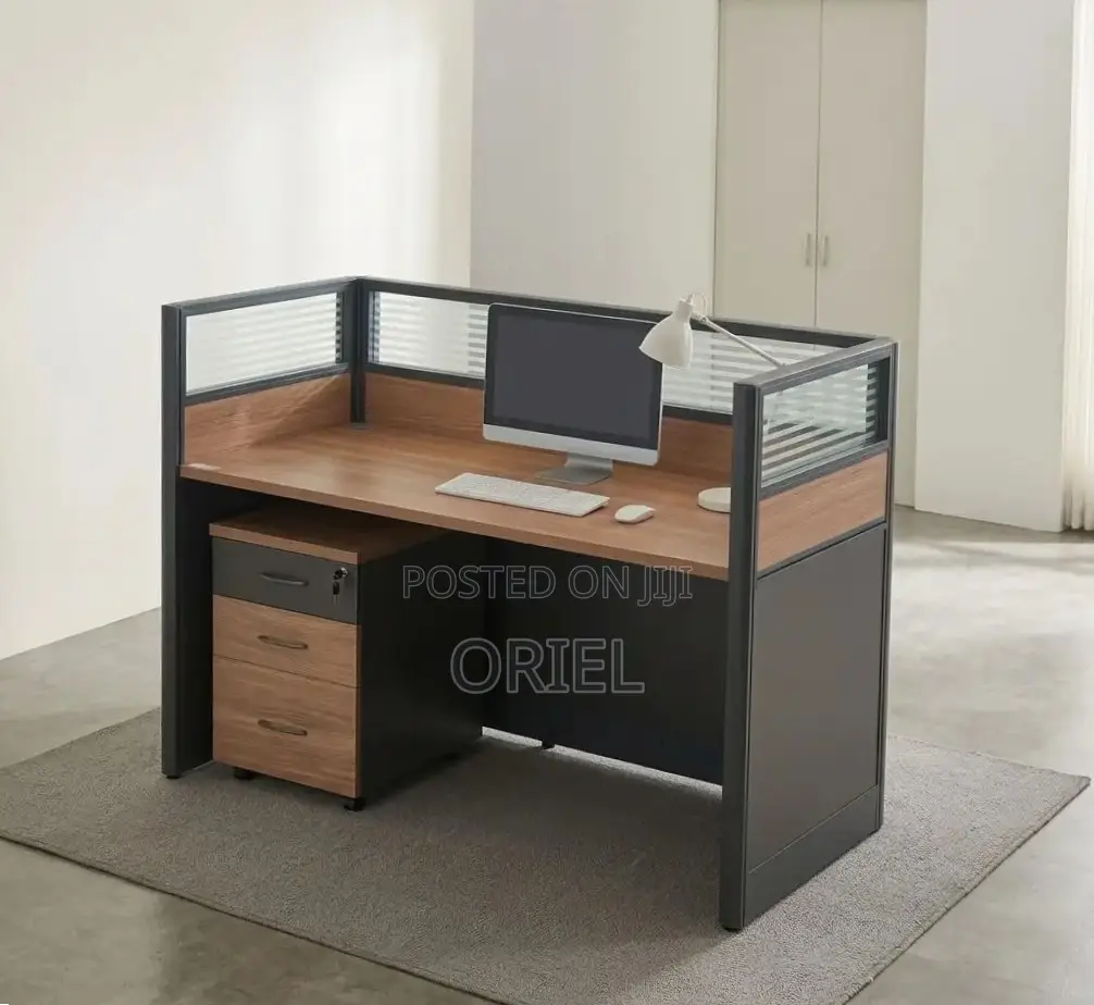 1-Seater Staff Office Workstation : Staff Computer Workstation