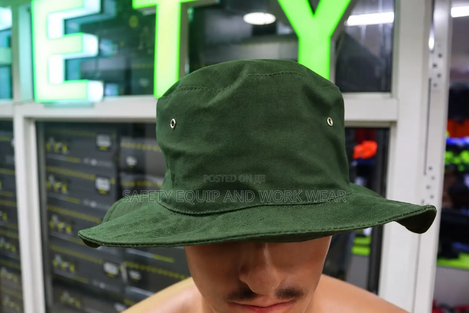 Bucket Hat
