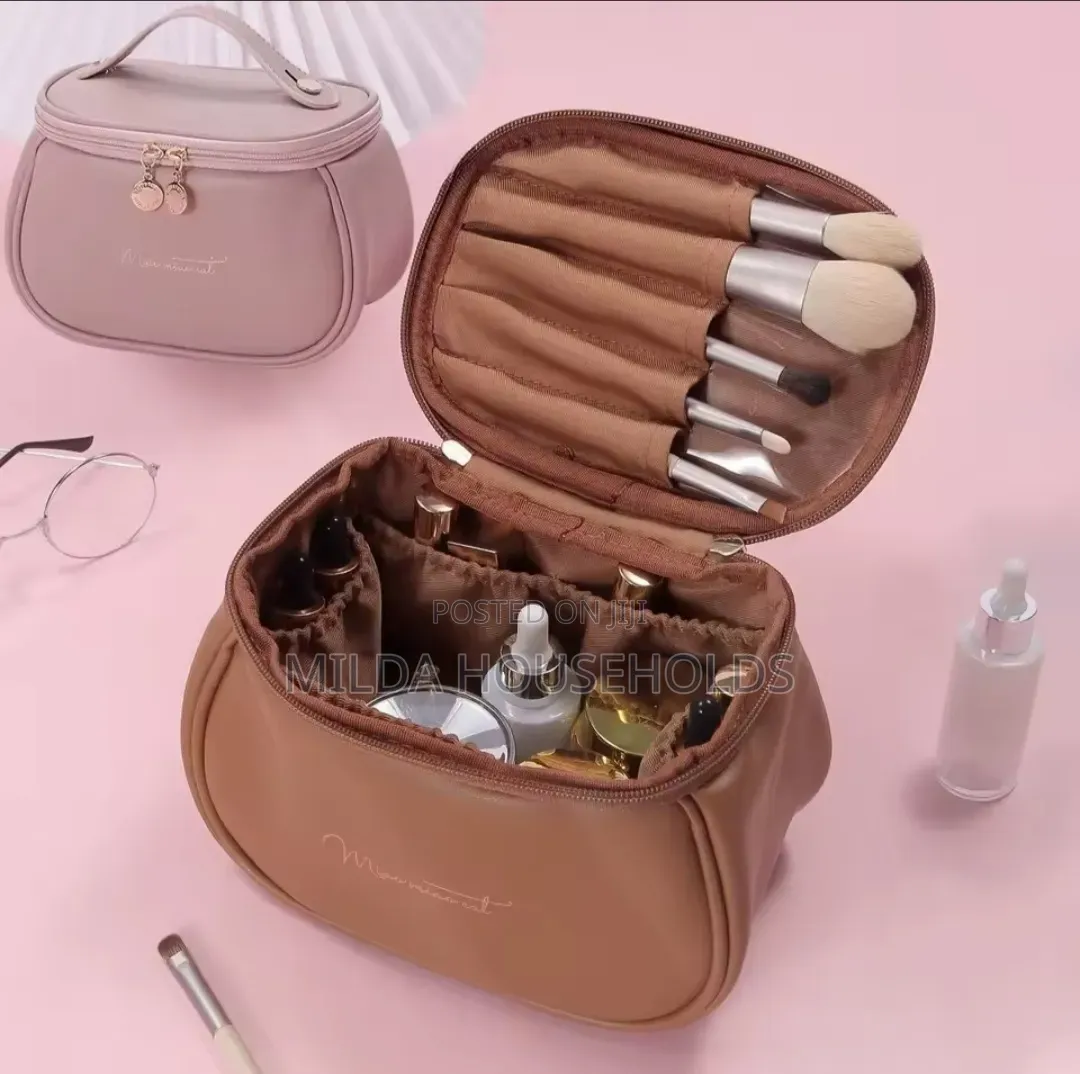 Portable Cosmetic Storage Bag. Toiletry Bag *Cream,pink,brown