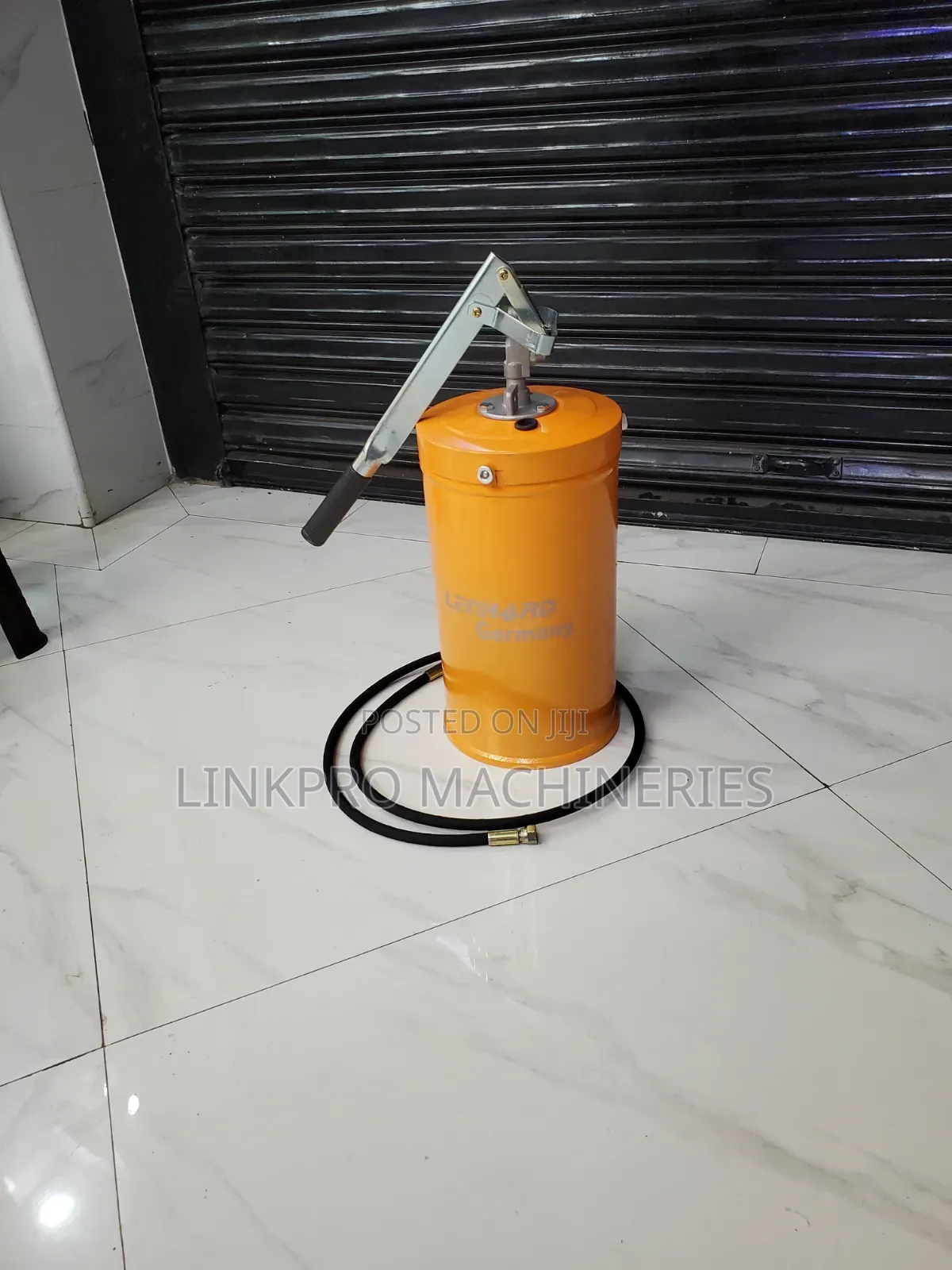 Lenhard Germany 16kg Grease Bucket – Heavy-Duty Lubrication Pump