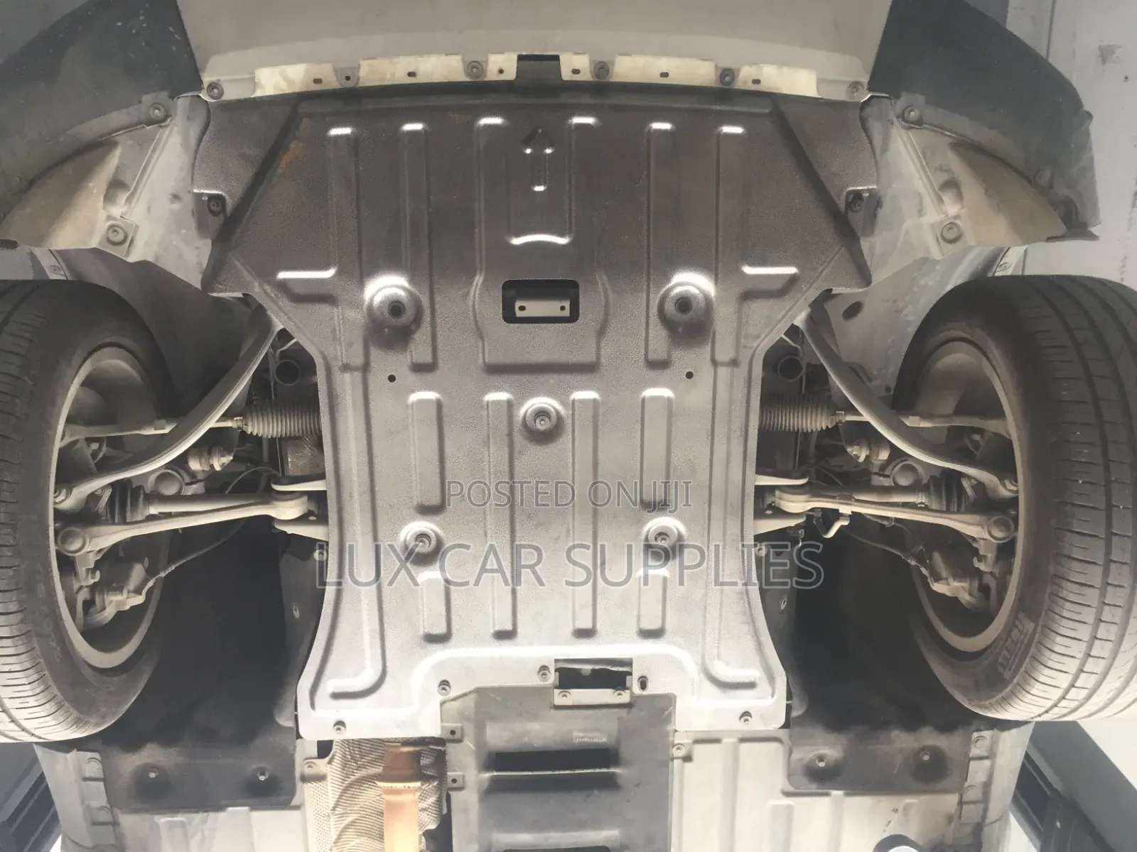 Under-Engine Splash Guard BMW X3 (F25) and BMW X4 (F26).