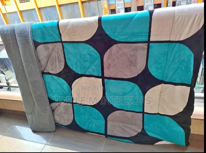 5 by 6 Single Piece Woolen Duvets