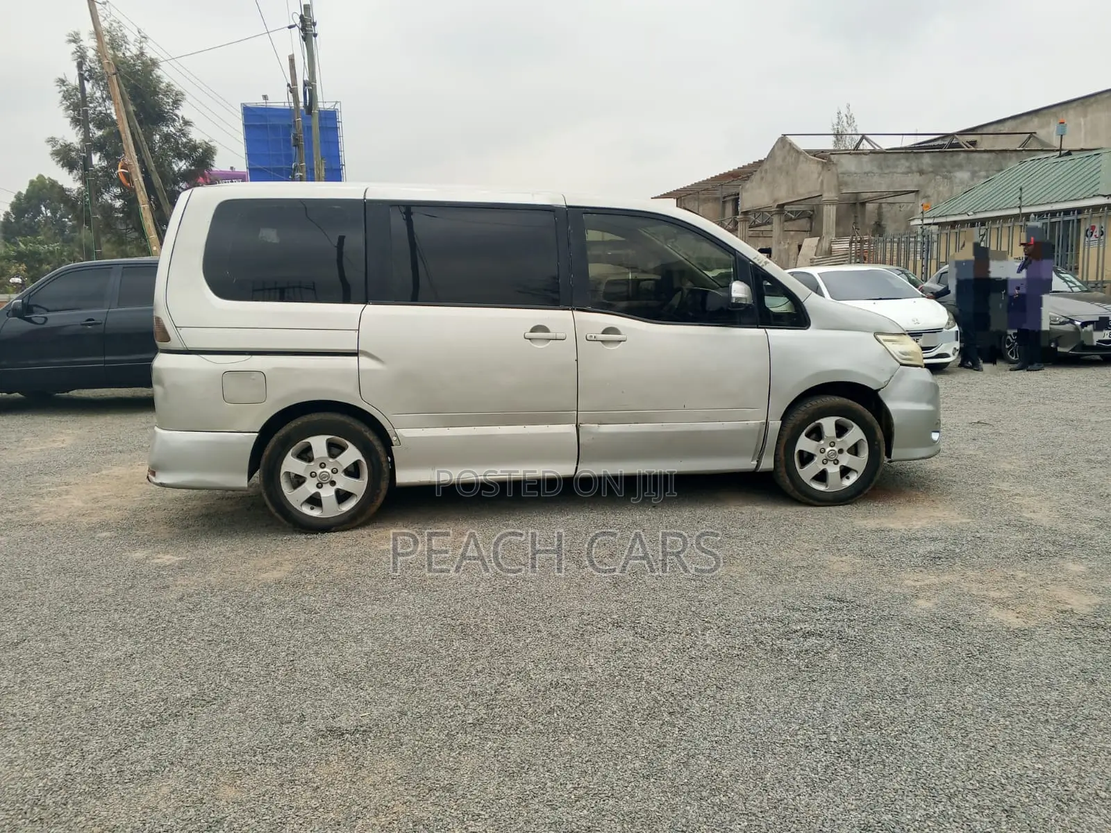 Nissan Serena 2010 Silver