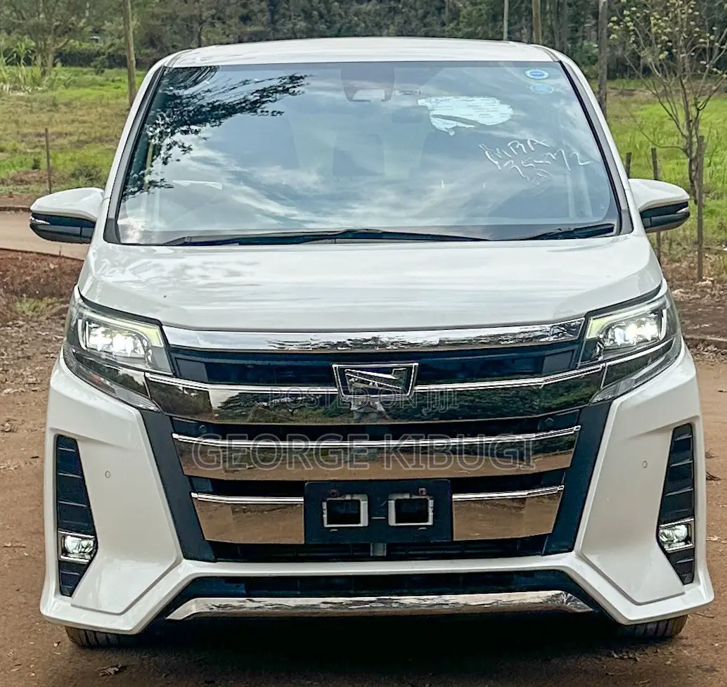 Toyota Noah 2019 White