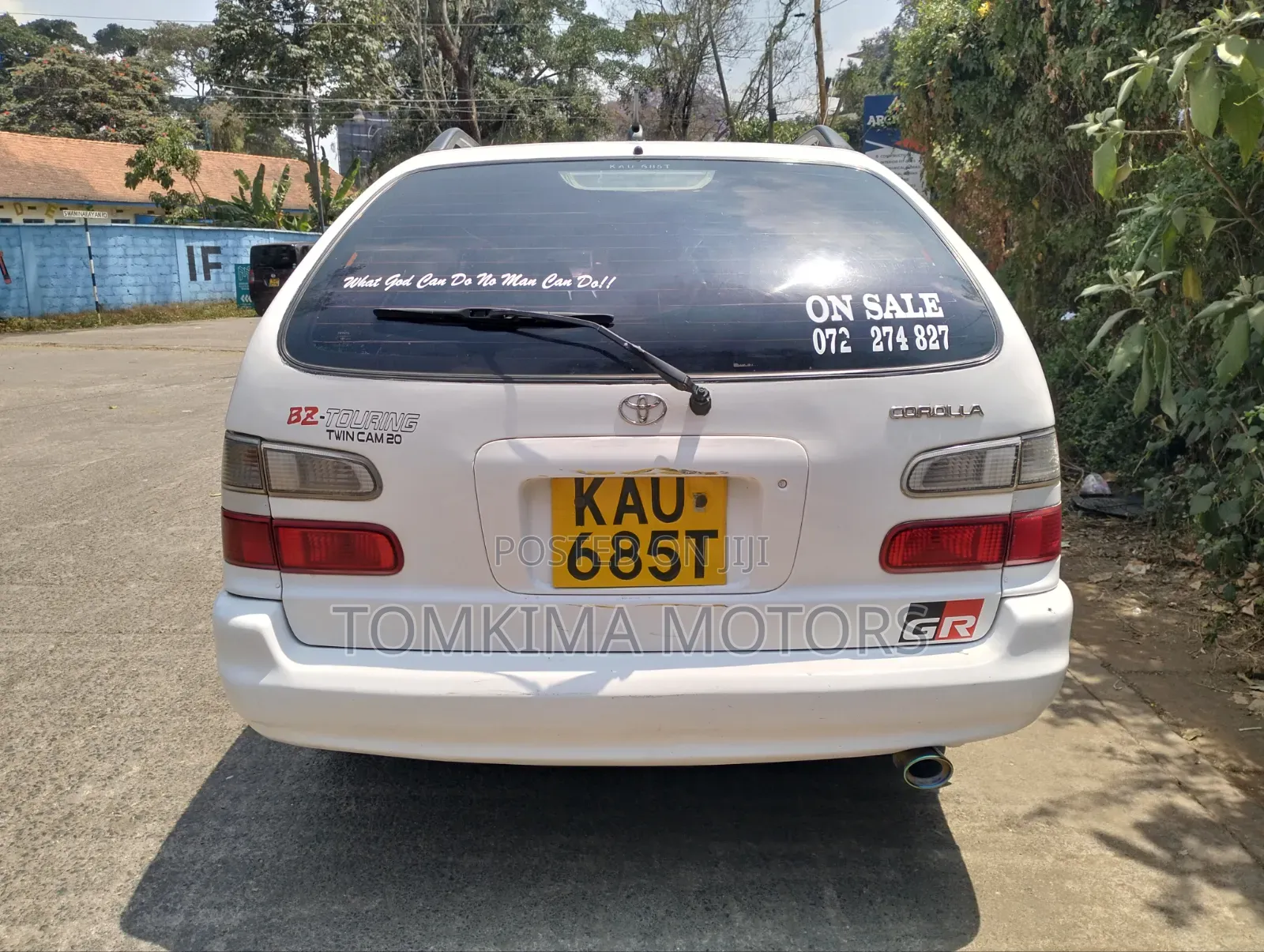 Toyota Corolla 2001 White