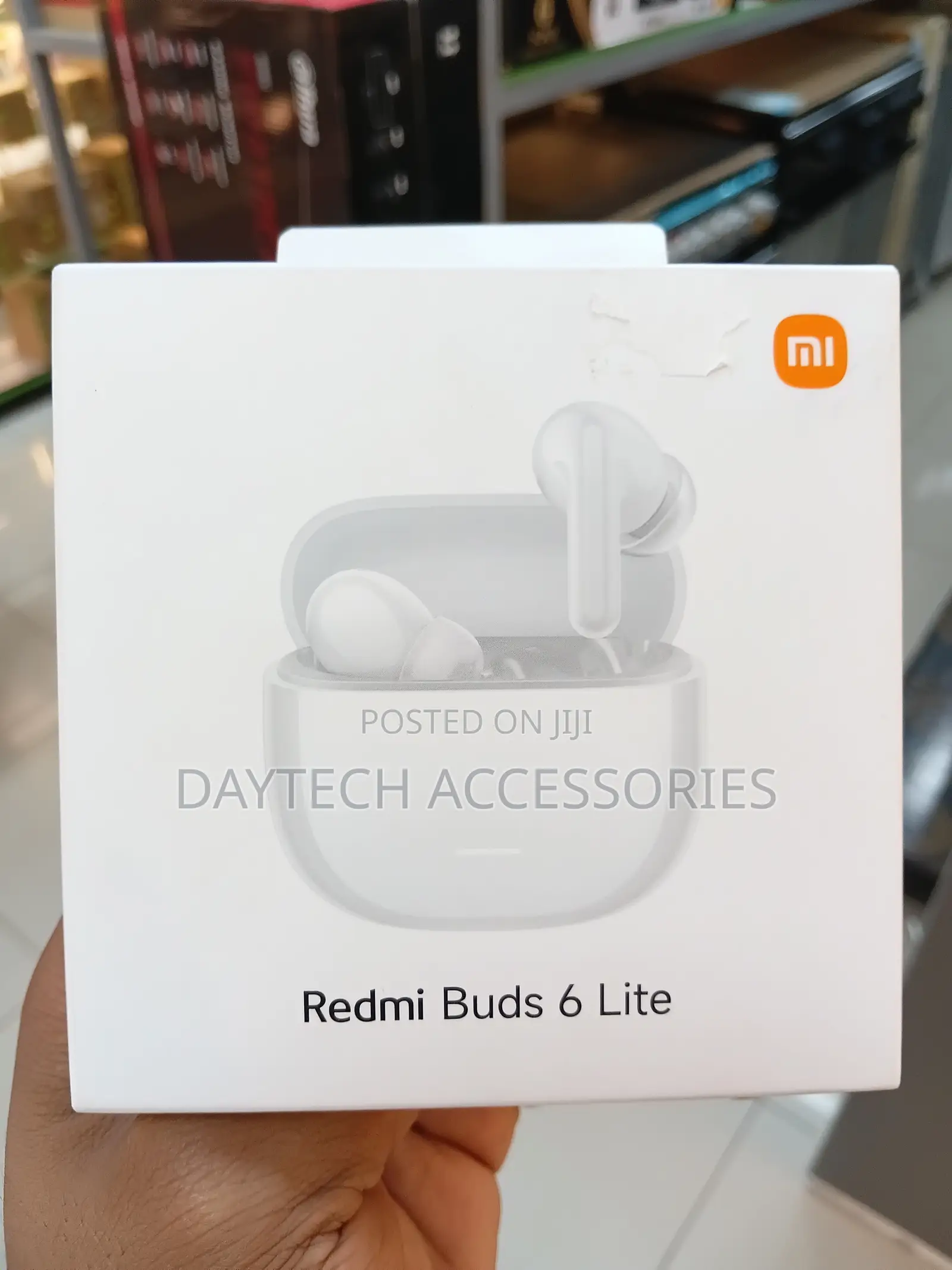 XIAOMI Redmi Buds 6 Lite, Earbuds 45mAh Battery Charging Case.