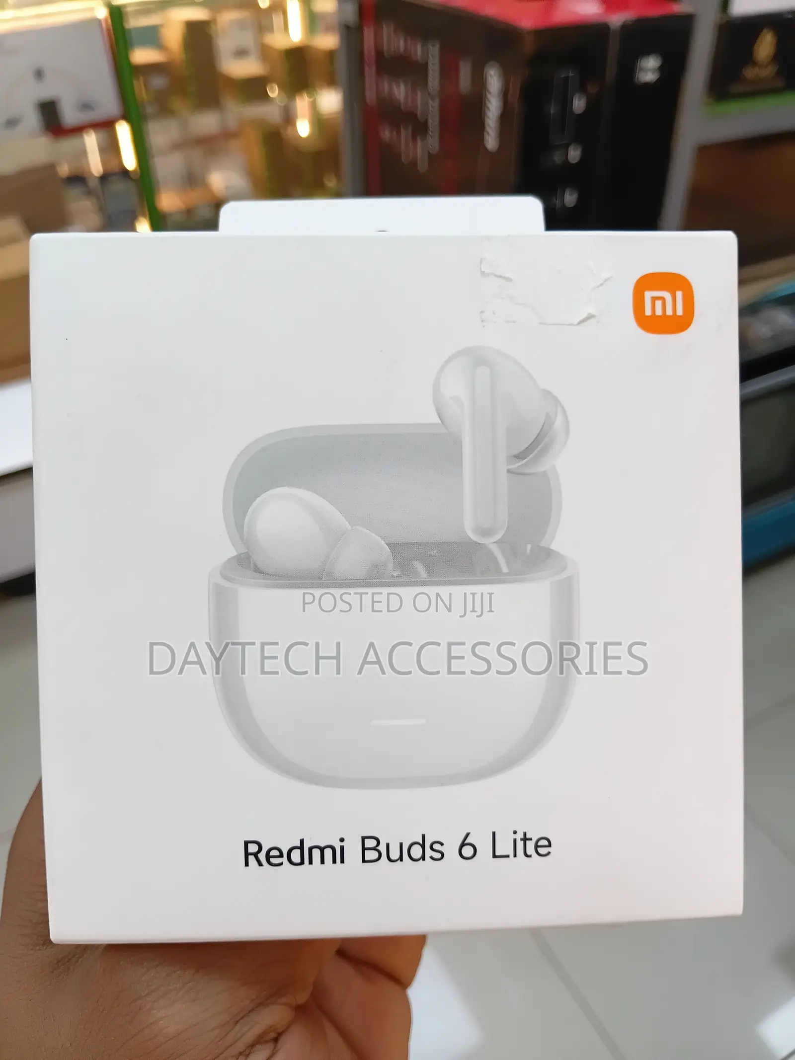 XIAOMI Redmi Buds 6 Lite, Earbuds 45mAh Battery Charging Case.