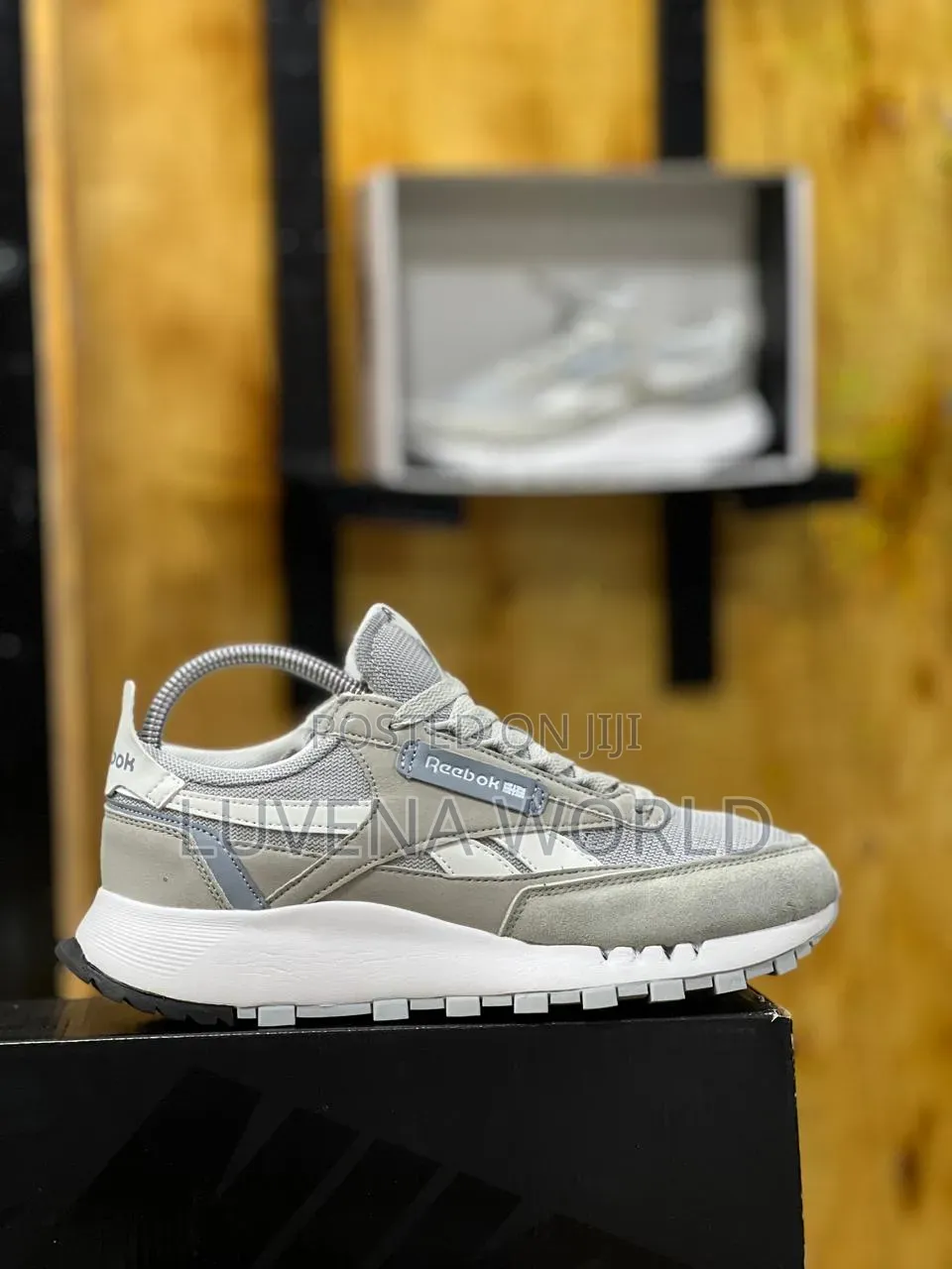 Classic Reebok OG