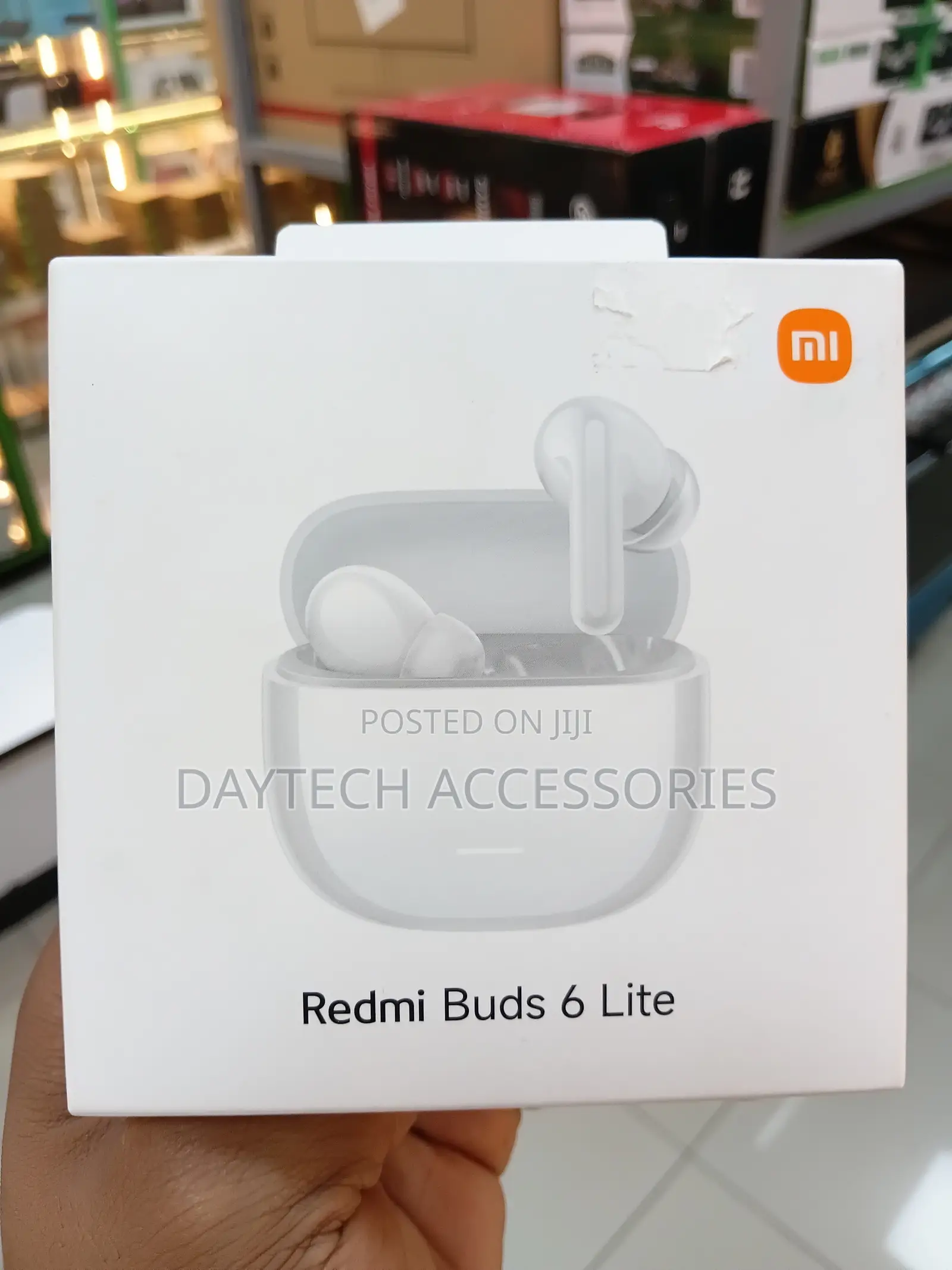 Xiaomi Redmi Buds 6 Lite Wireless in Ear Earbuds.