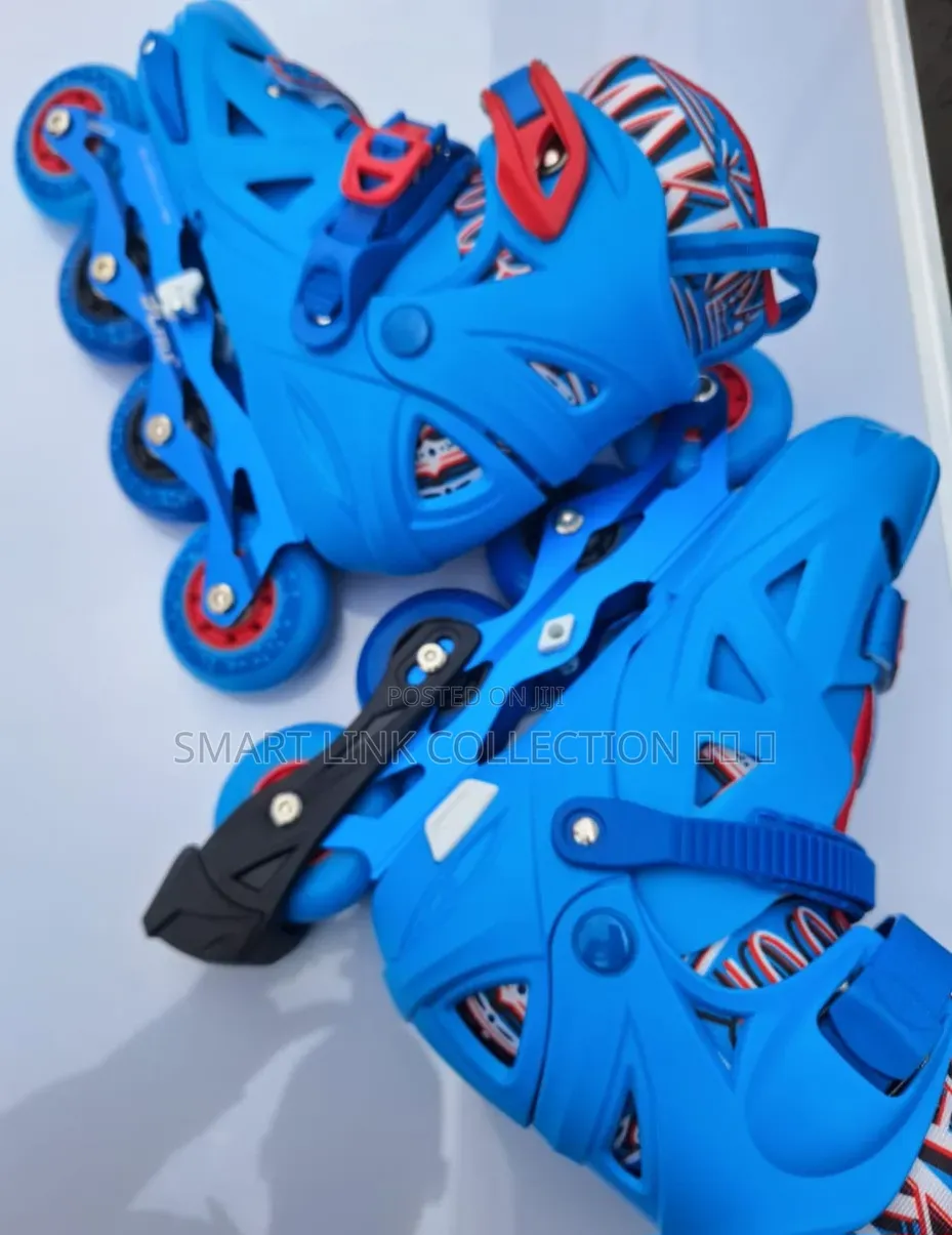 *Professional Skates Shoes With Rubber Wheels