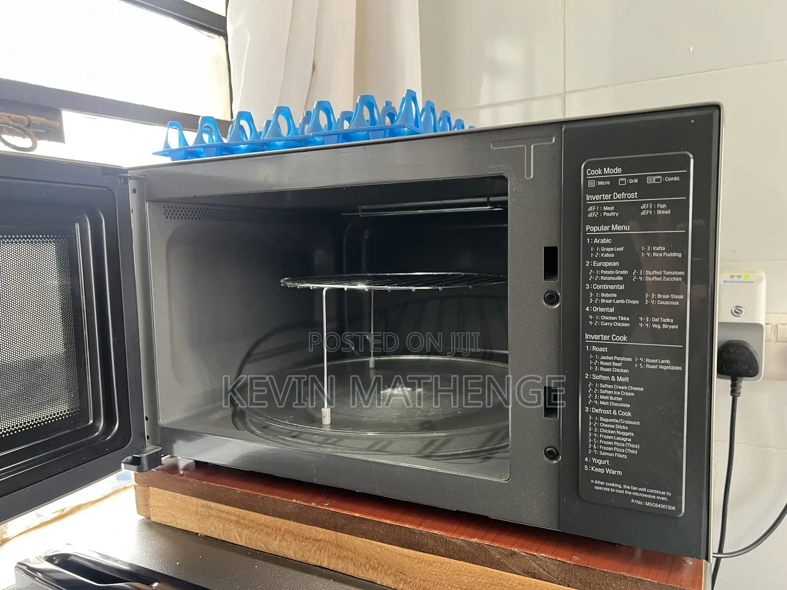 LG Microwave Oven Grill 42L Neo Chef STS