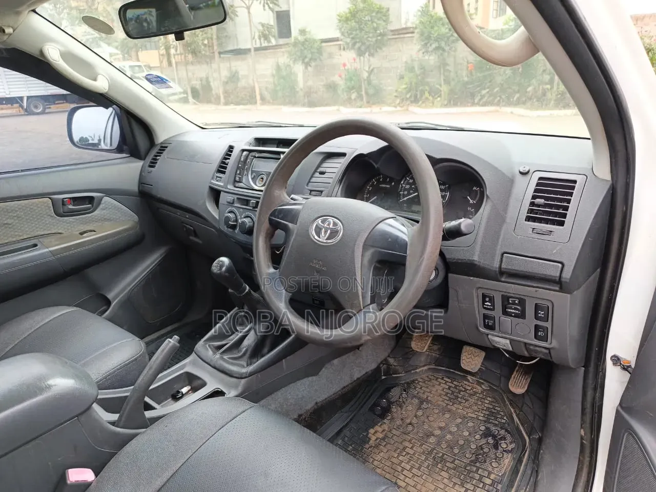 Toyota Hilux 2.5 D-4D Double Cab 4x4 SRX 2007 White