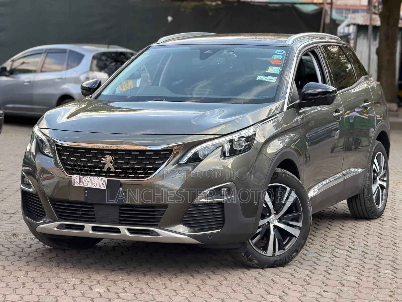 Peugeot 3008 2019 Green