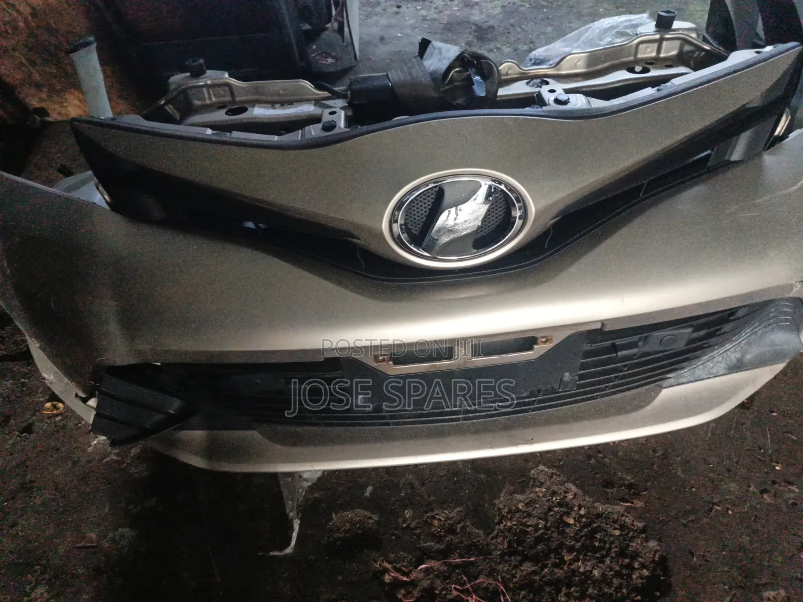 Toyota Vitz Nosecut 2018 Model/Ex-Japan