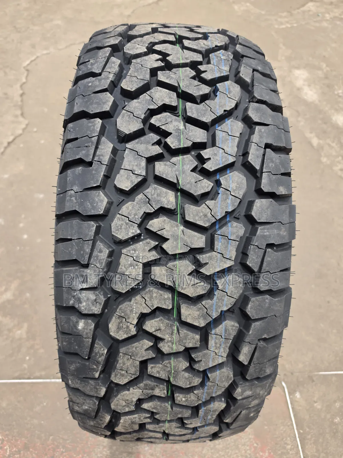 285 /55 R20 Comforser Tires (All Terrain)