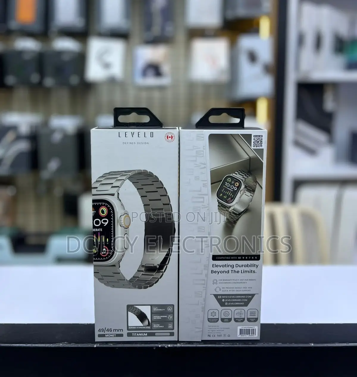 LEVELO Monet Metal Strap Watch