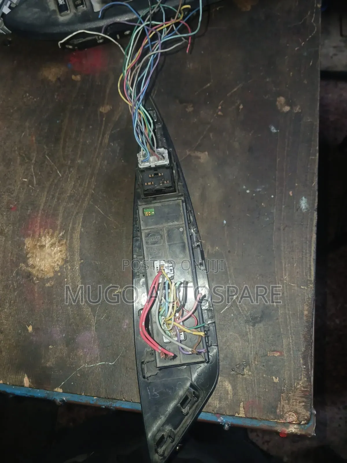 Nissan X Trail Door Main Switch