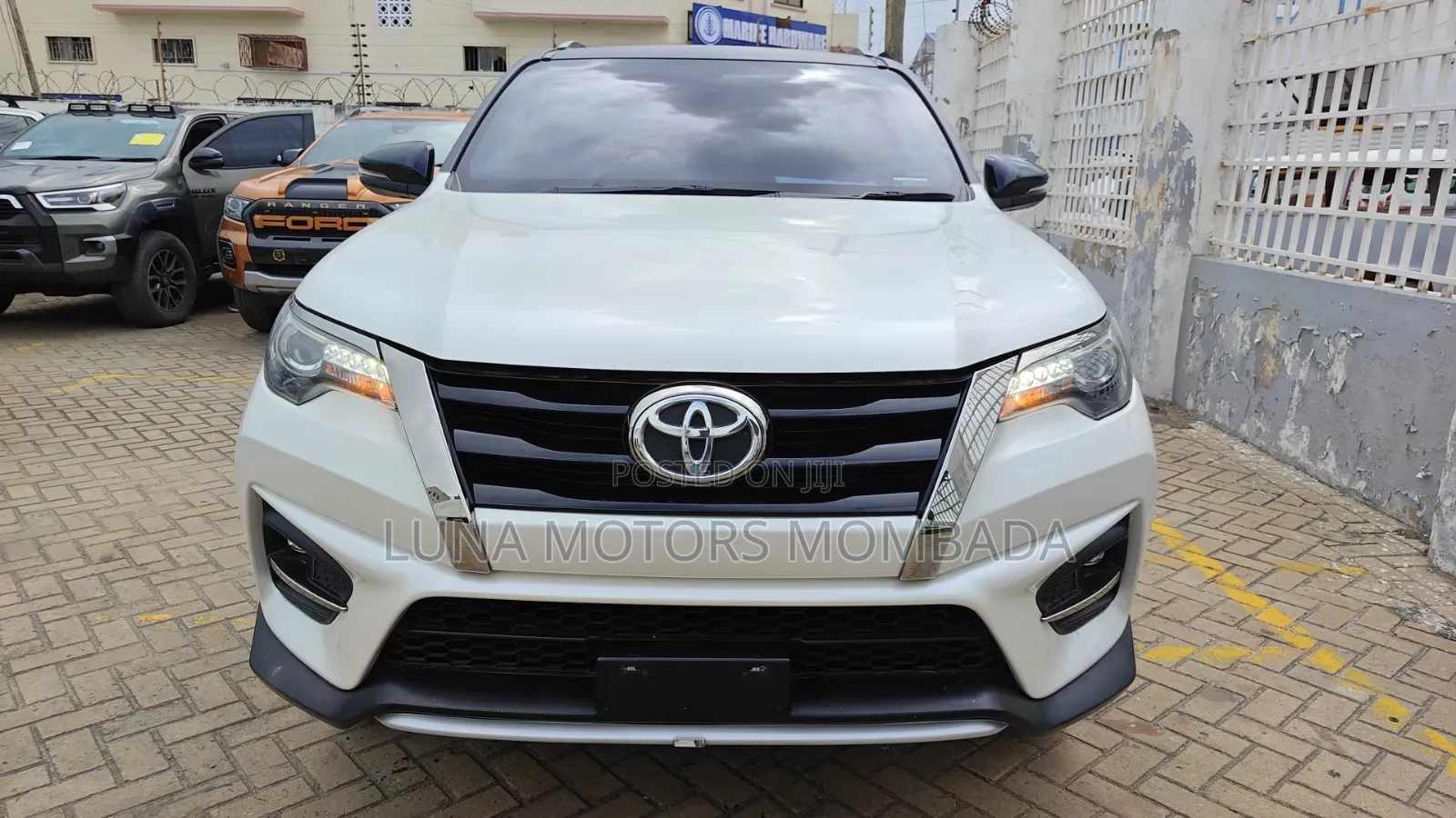 Toyota Fortuner 2.8 D AWD 2019 White