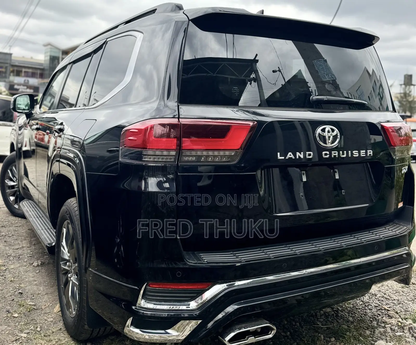 Toyota Land Cruiser LC300 2023 Black