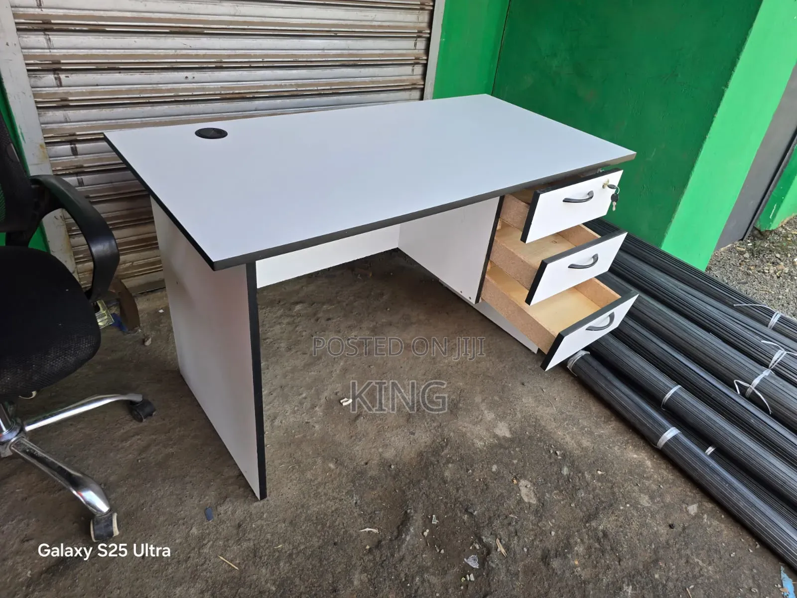 Comfortable Study Desk-+-Comfortable STUDY OFFICE DESK