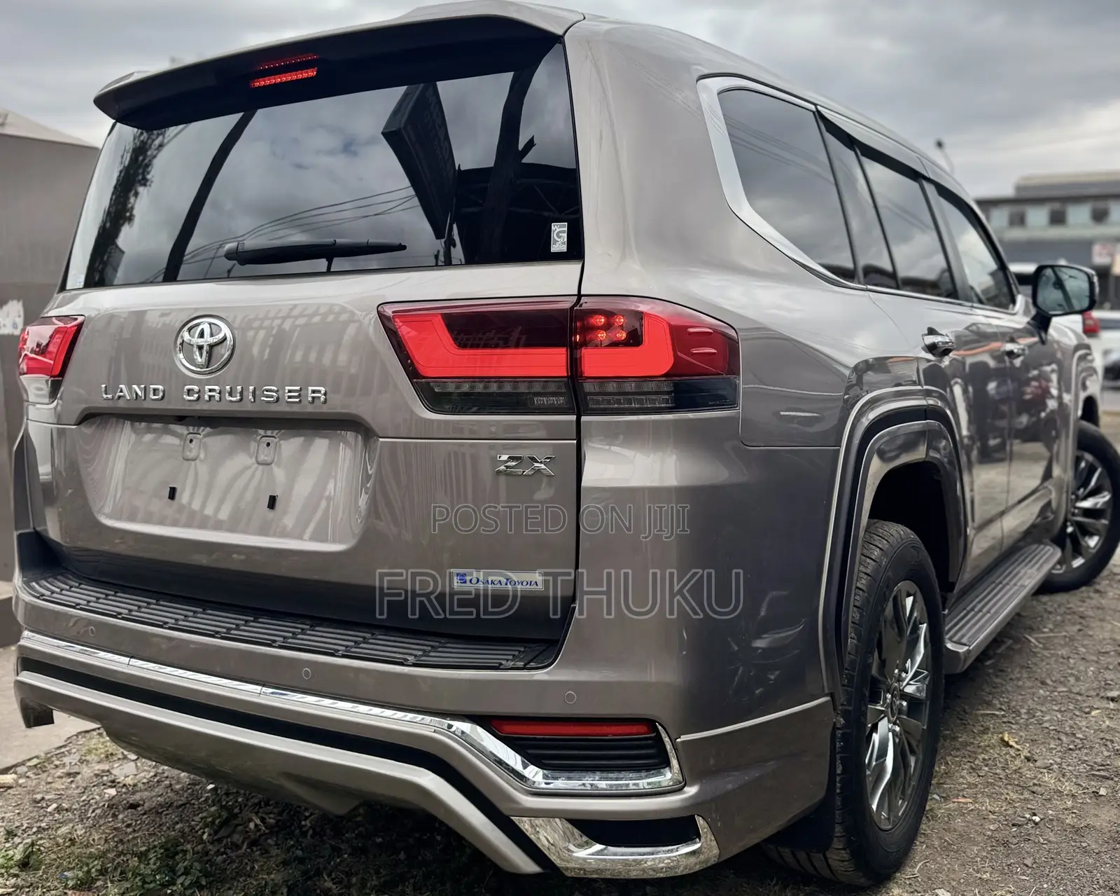 Toyota Land Cruiser LC300 2023 Gray