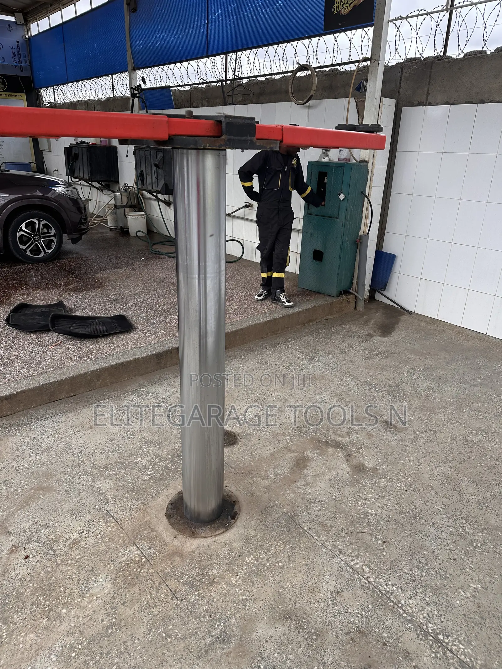 Heavy Commercial New Technology Single Post Lift