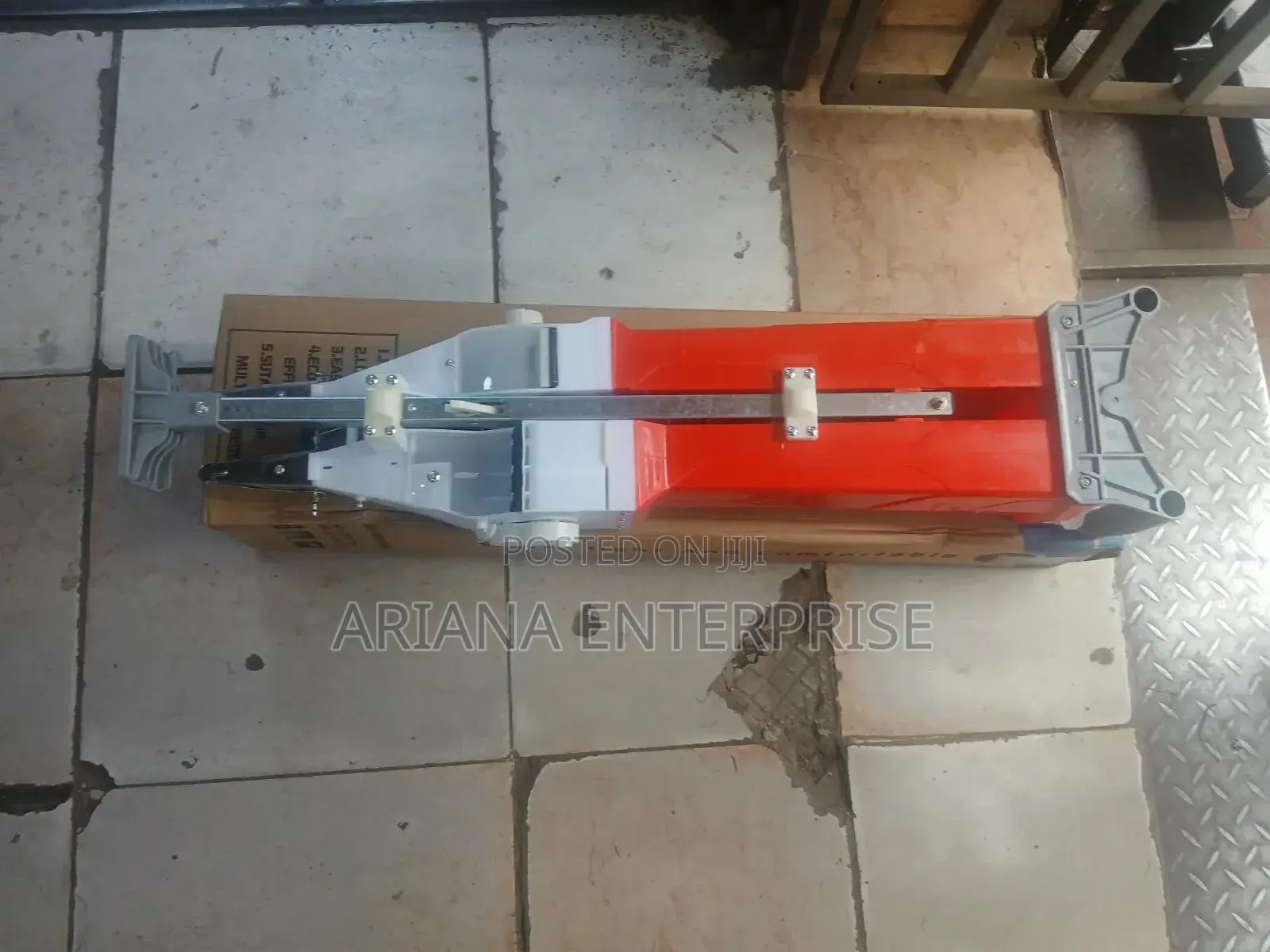 Manual Seeder and Fertilizer Applicator