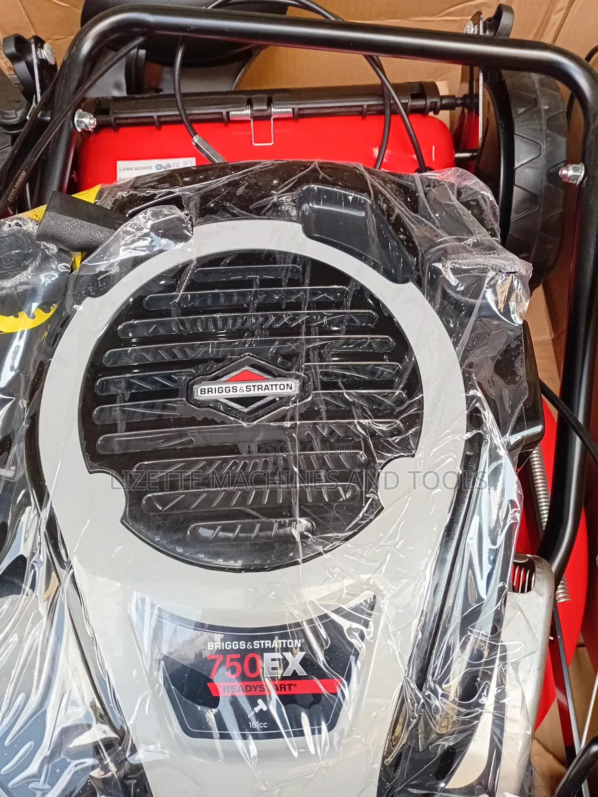 Briggs and Stratton 21" Petrol Lawn Mower 161cc