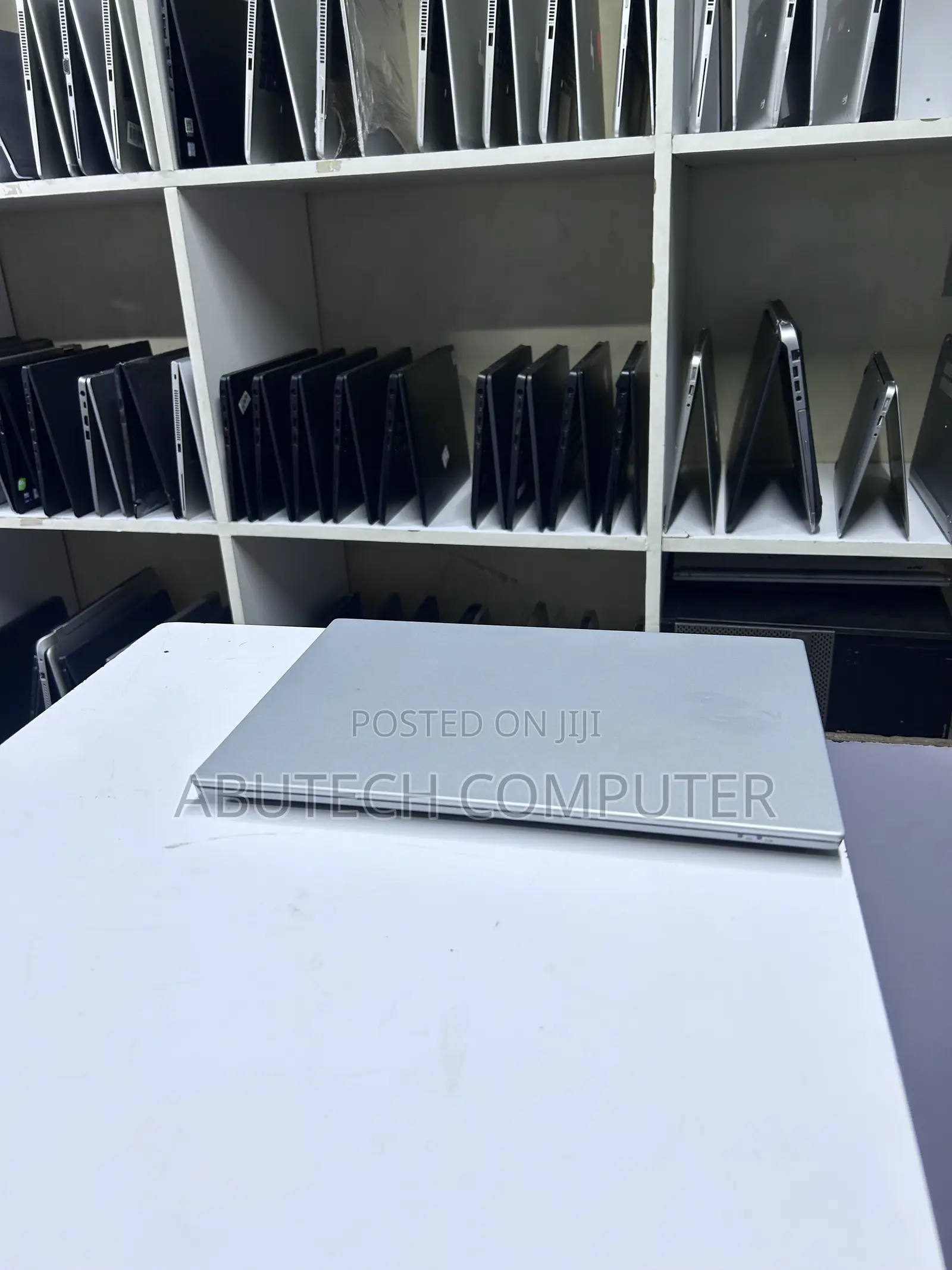 Laptop NEC 8GB Intel Core i5 SSD 128GB