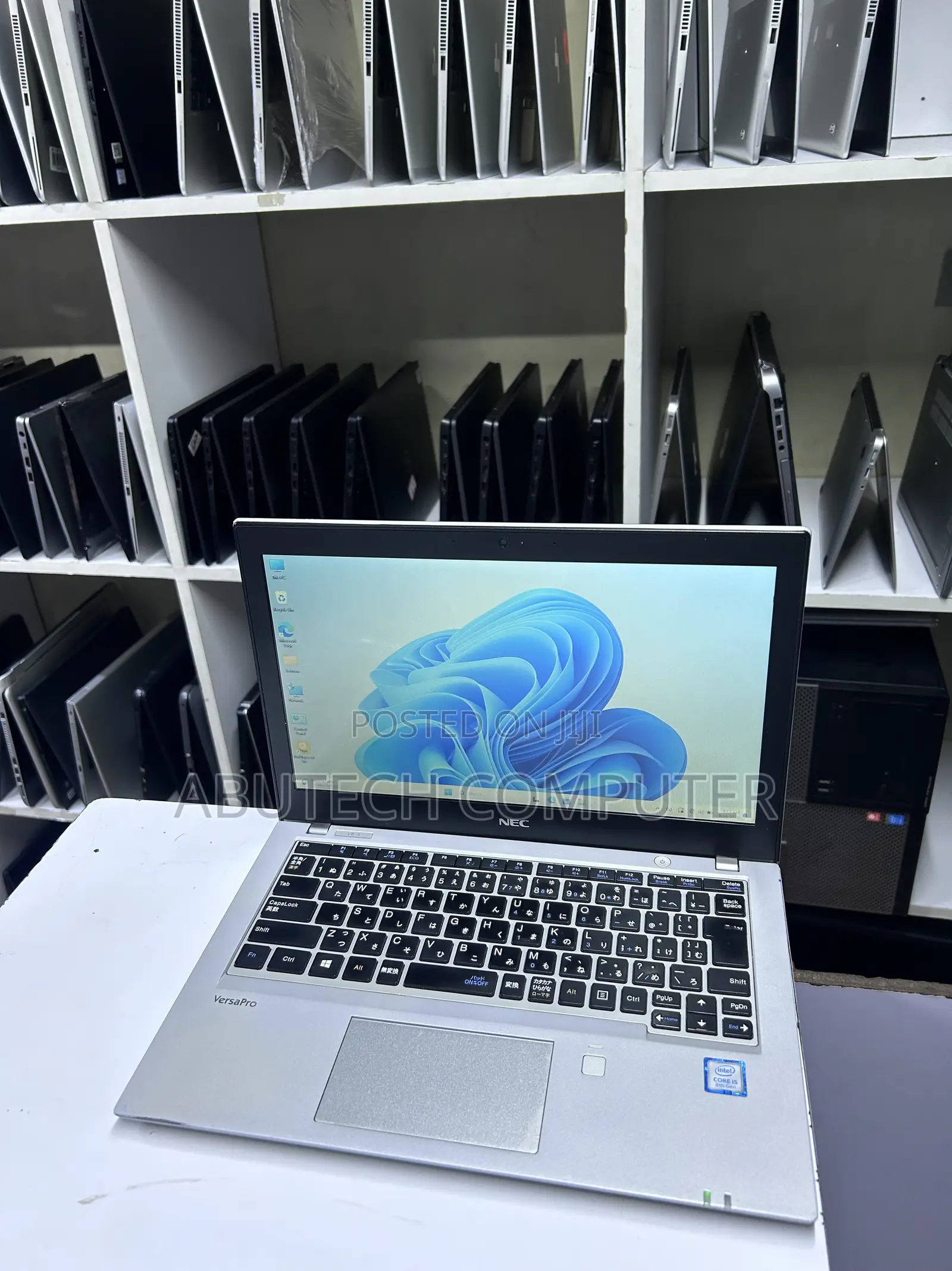 Laptop NEC 8GB Intel Core i5 SSD 128GB