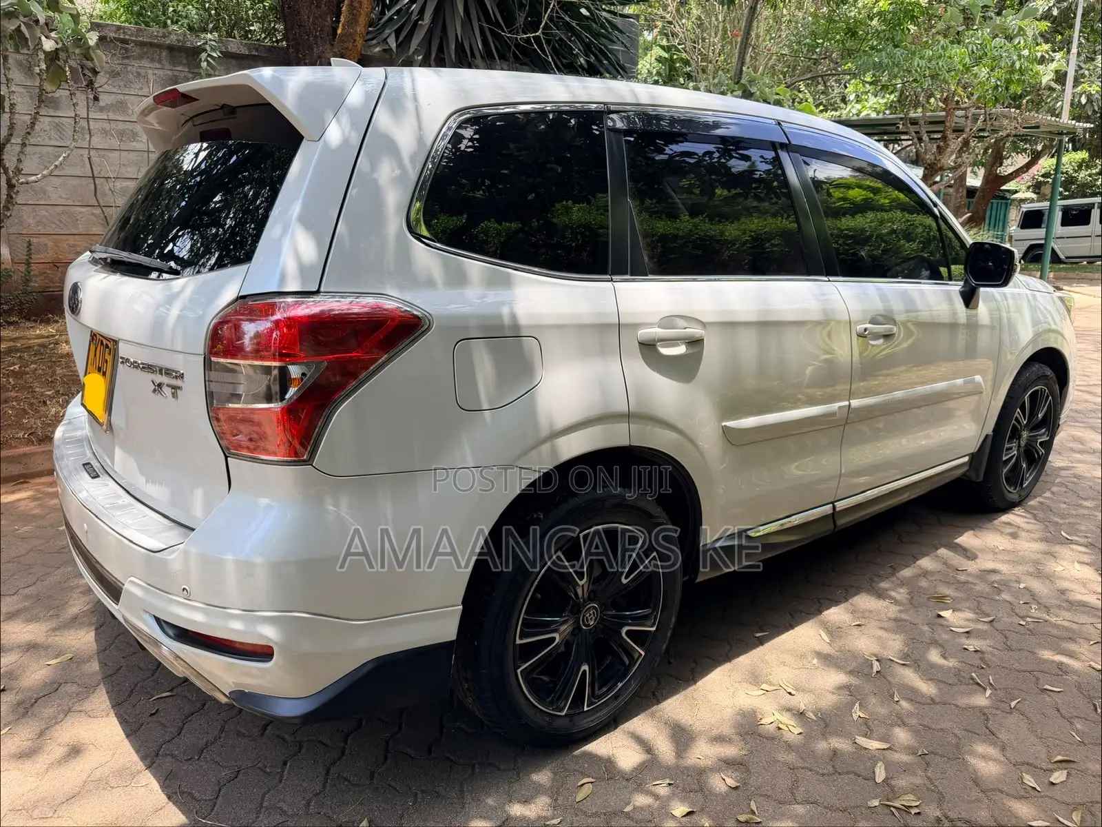 Subaru Forester 2.0XT Touring 4dr SUV AWD (2.0L 4cyl Turbo CVT) 2014 White