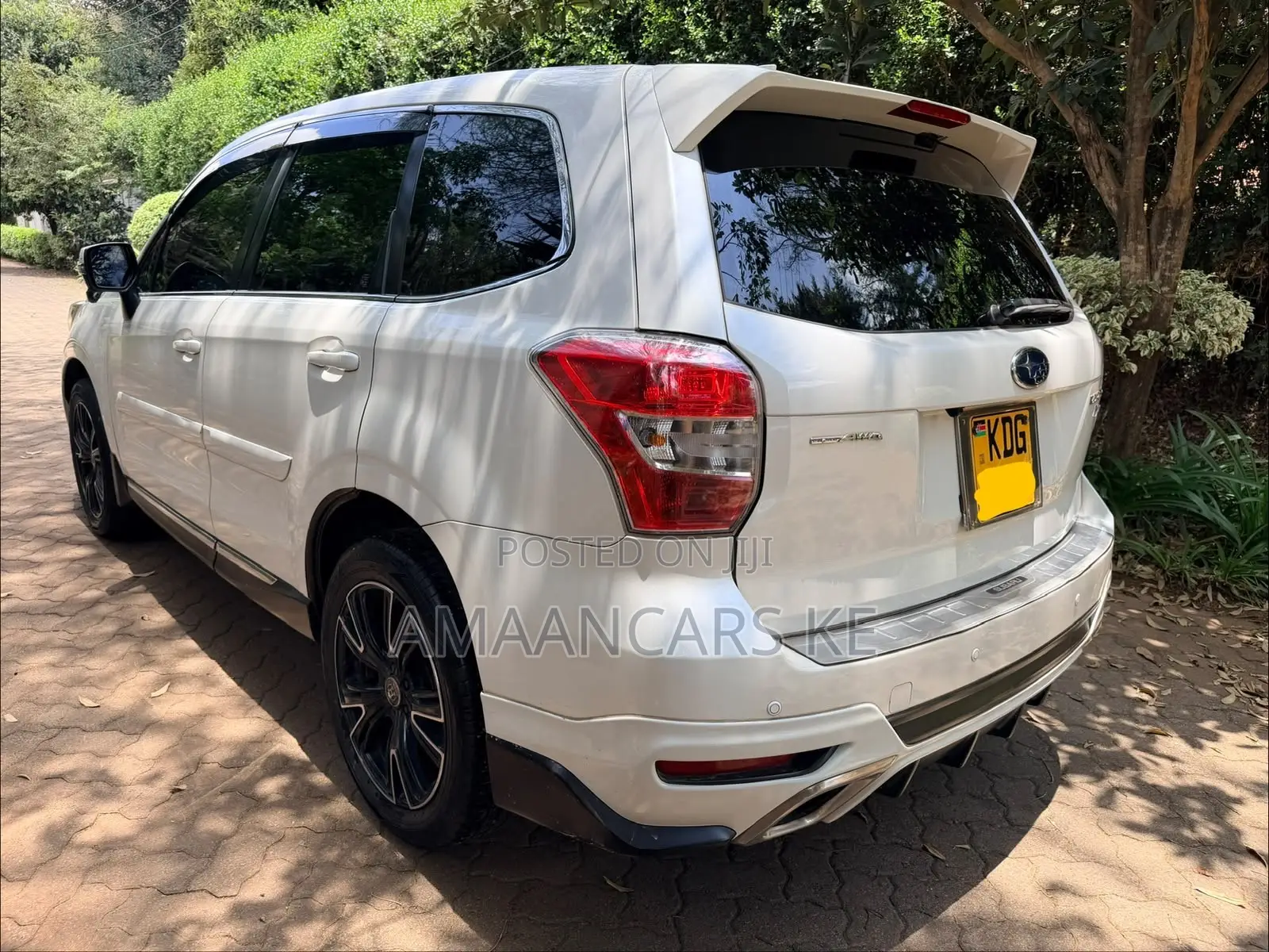 Subaru Forester 2.0XT Touring 4dr SUV AWD (2.0L 4cyl Turbo CVT) 2014 White