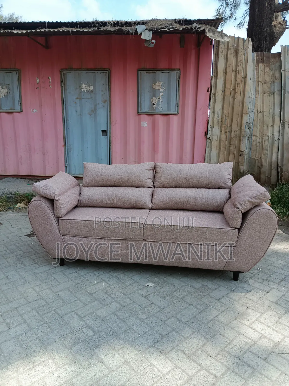 Luxury Modern Sofa, 3 Seater