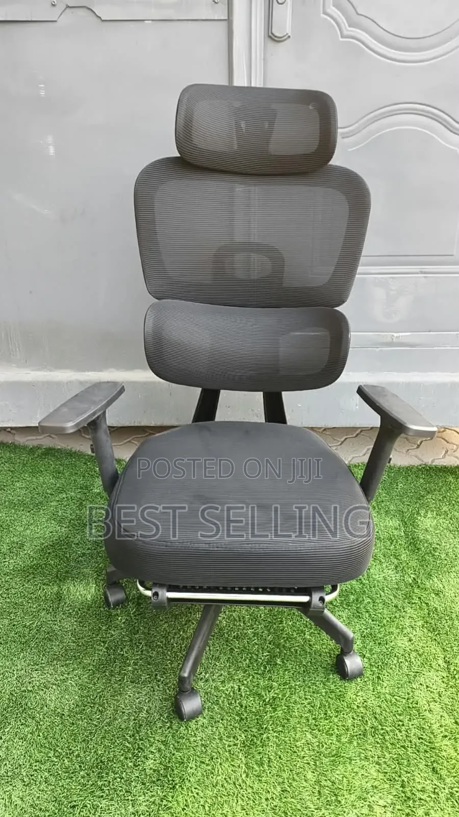 Back Modern Orthopedic Office Chair With Footrest and Lumbar Support